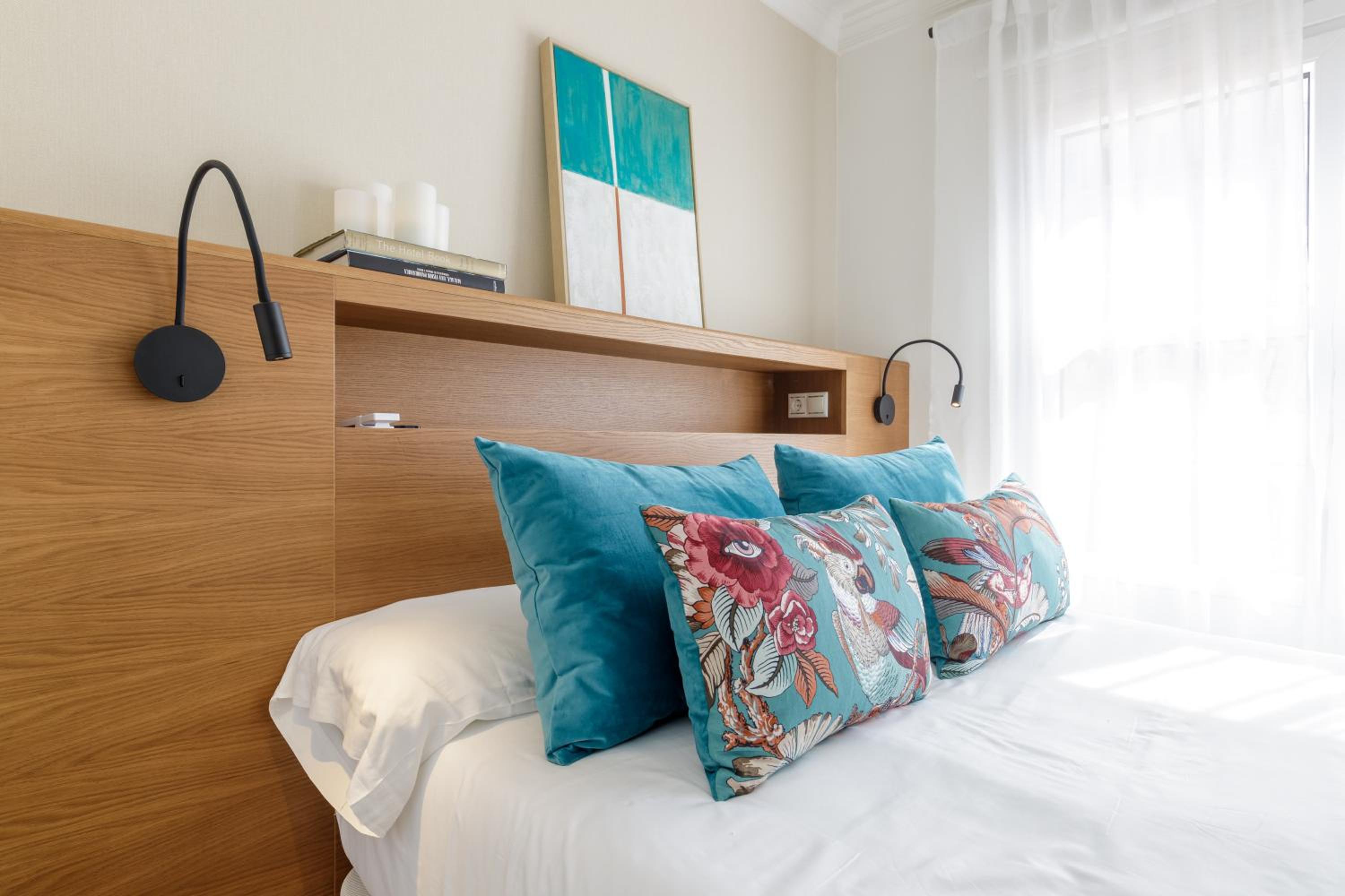 Alameda XI Boutique Apartment by Caleta Homes
