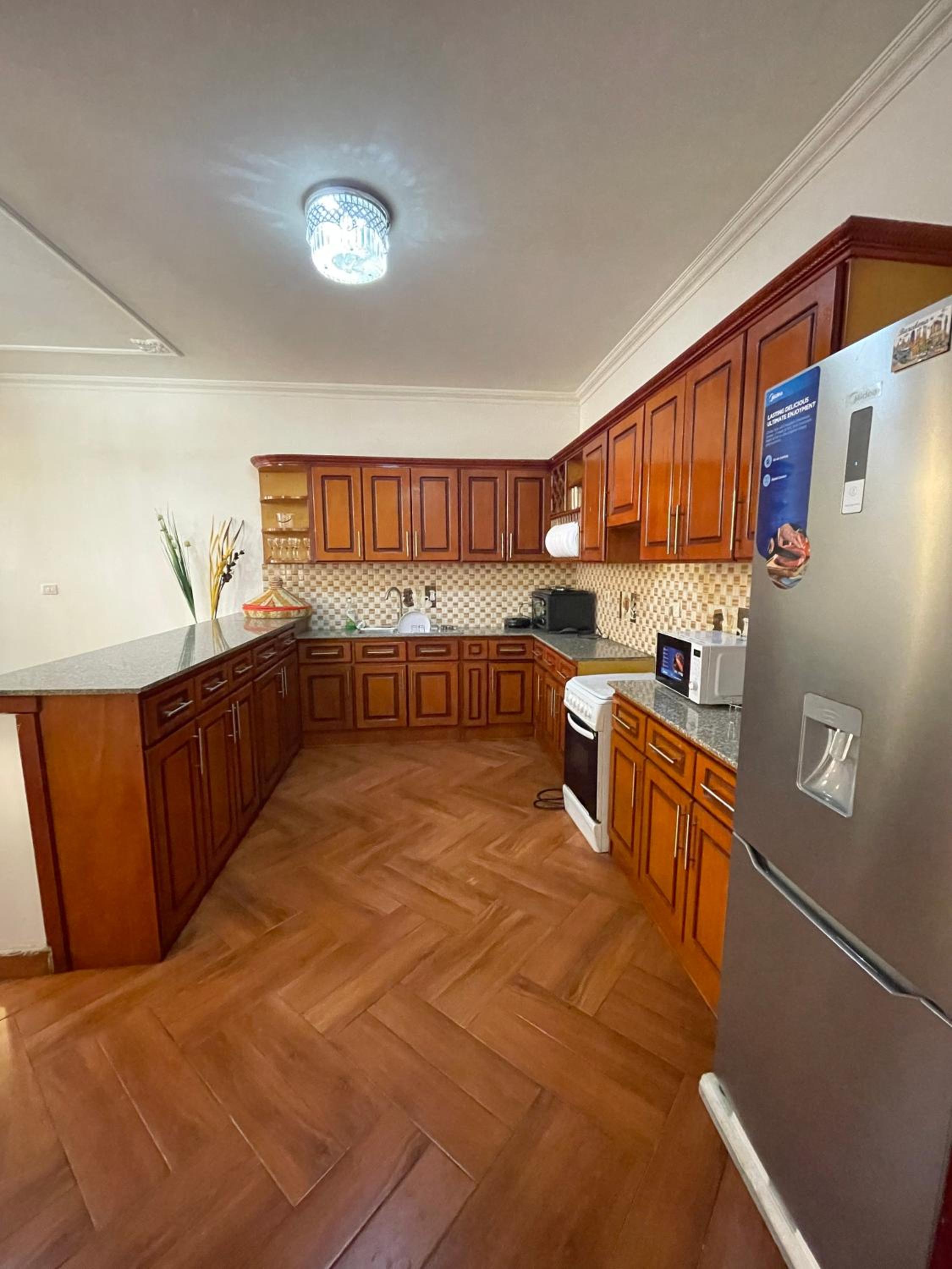 DELUXE Specious Home in a Beautiful Neighborhood