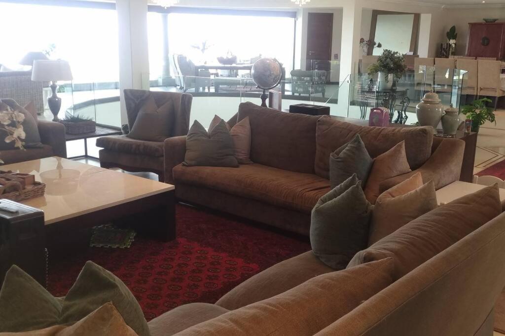 Epic 5 Bedroom mansion view 4