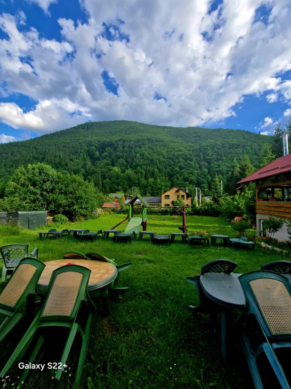 Pensiunea Rossvillas!! view 2