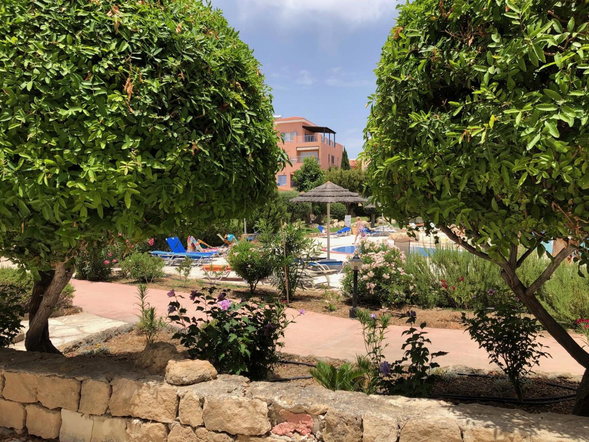 Stylish 1 bedroom apartment in Limnaria Gardens