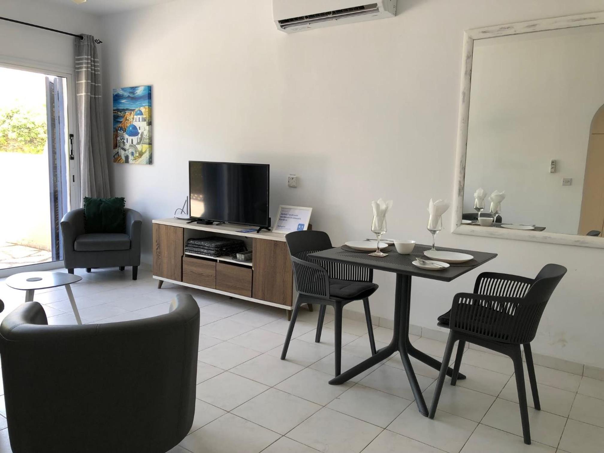 Stylish 1 bedroom apartment in Limnaria Gardens