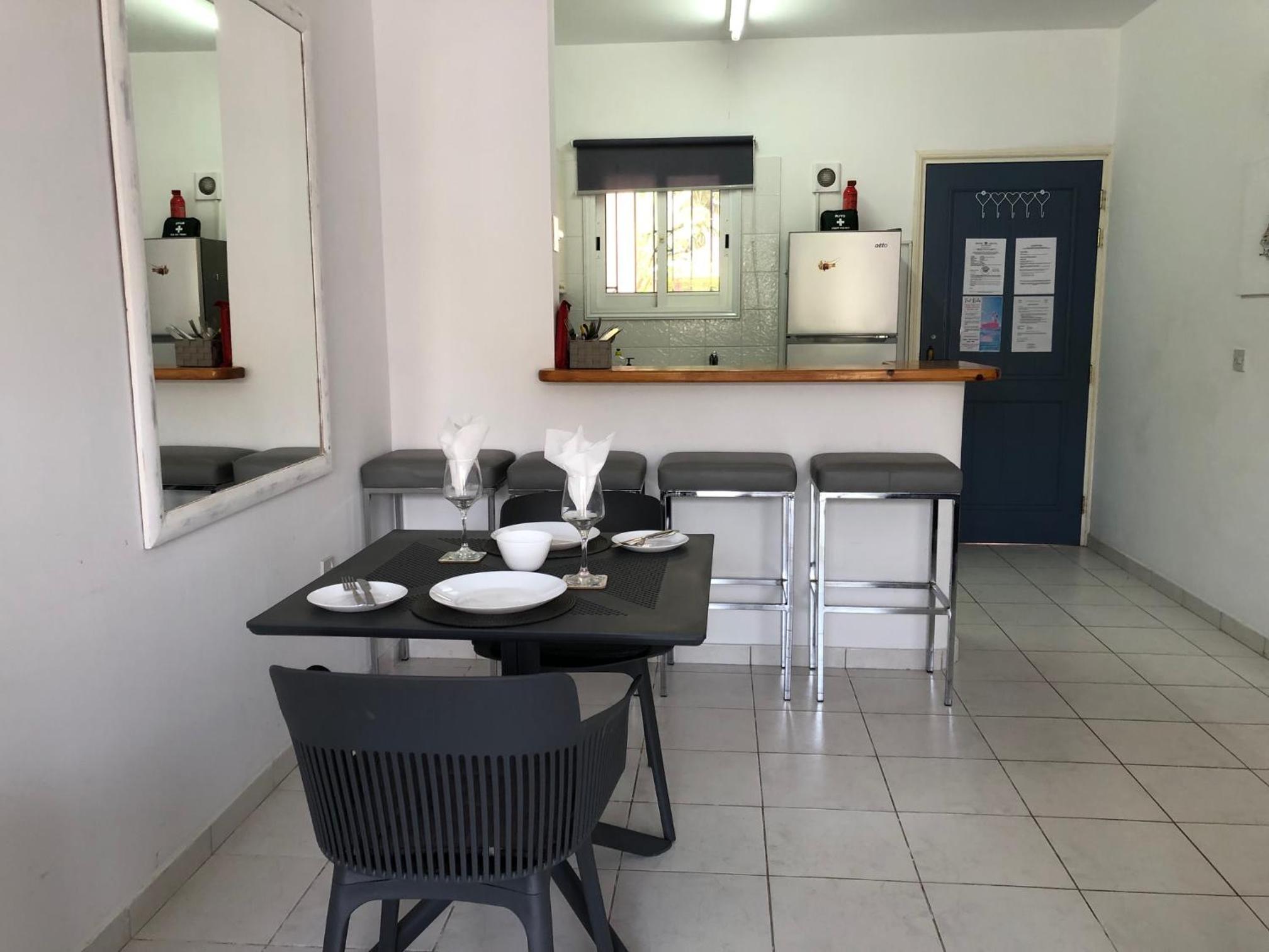 Stylish 1 bedroom apartment in Limnaria Gardens