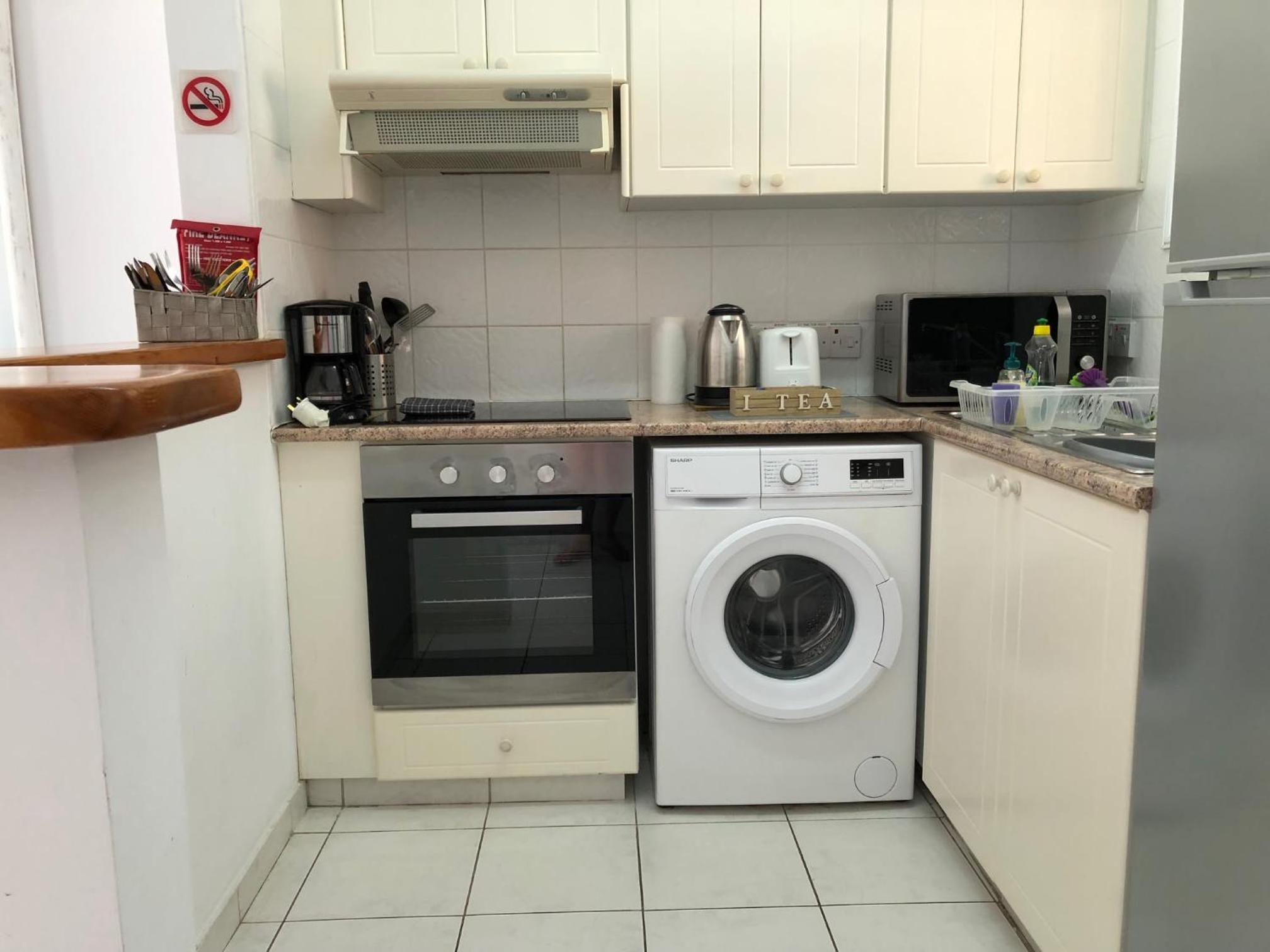 Stylish 1 bedroom apartment in Limnaria Gardens