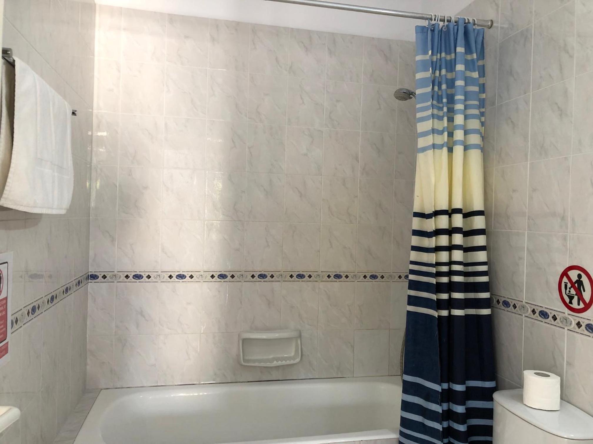 Stylish 1 bedroom apartment in Limnaria Gardens