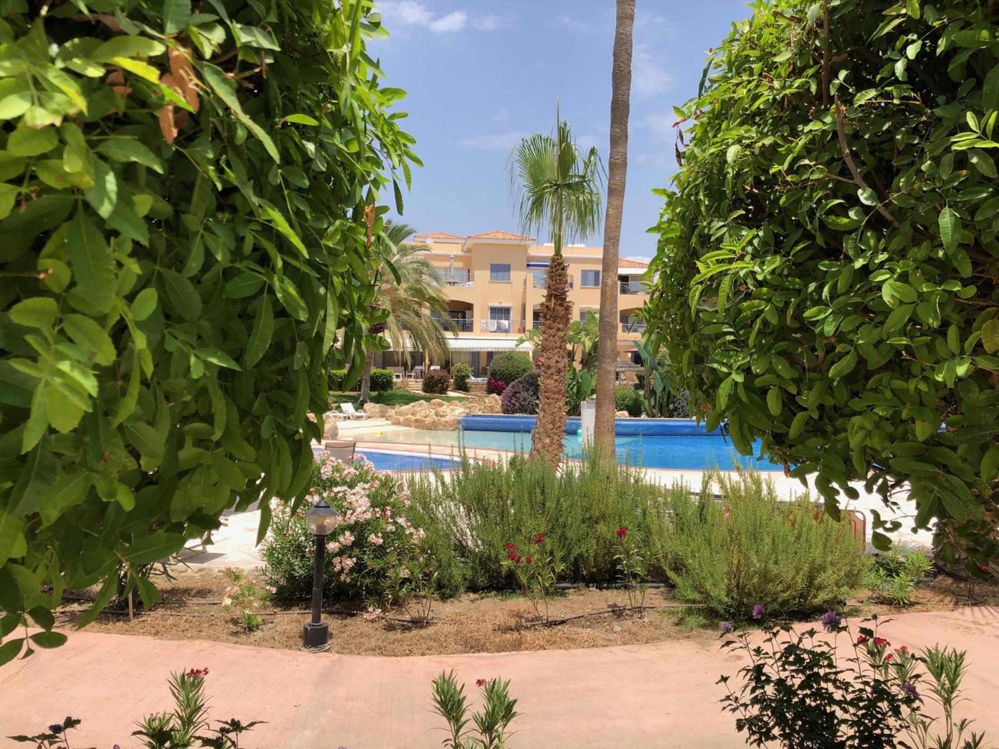 Stylish 1 bedroom apartment in Limnaria Gardens