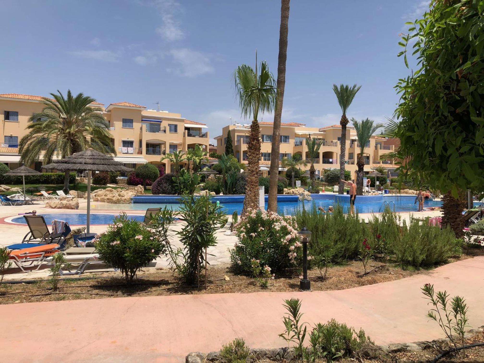 Stylish 1 bedroom apartment in Limnaria Gardens