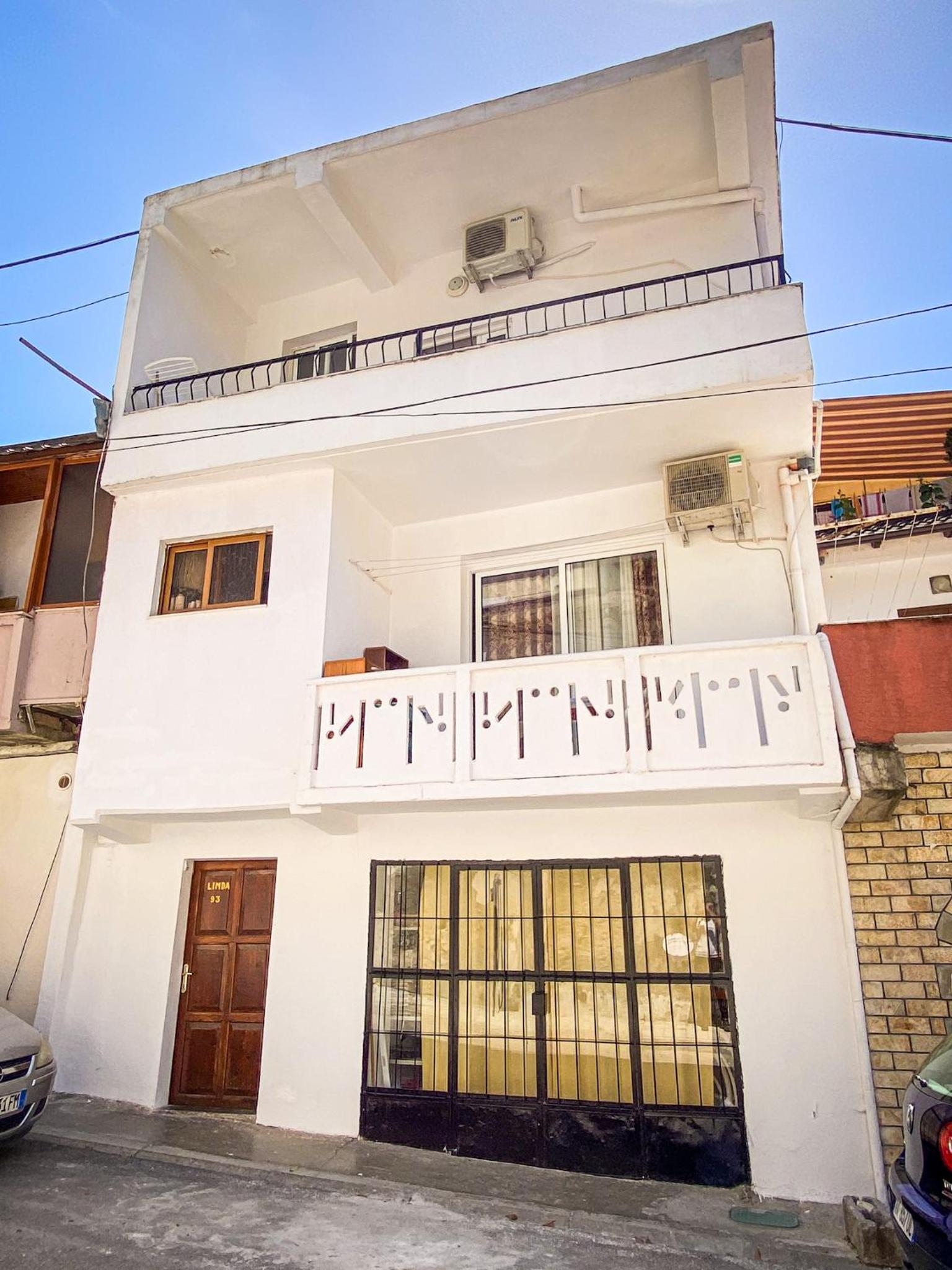 House of Linda 93