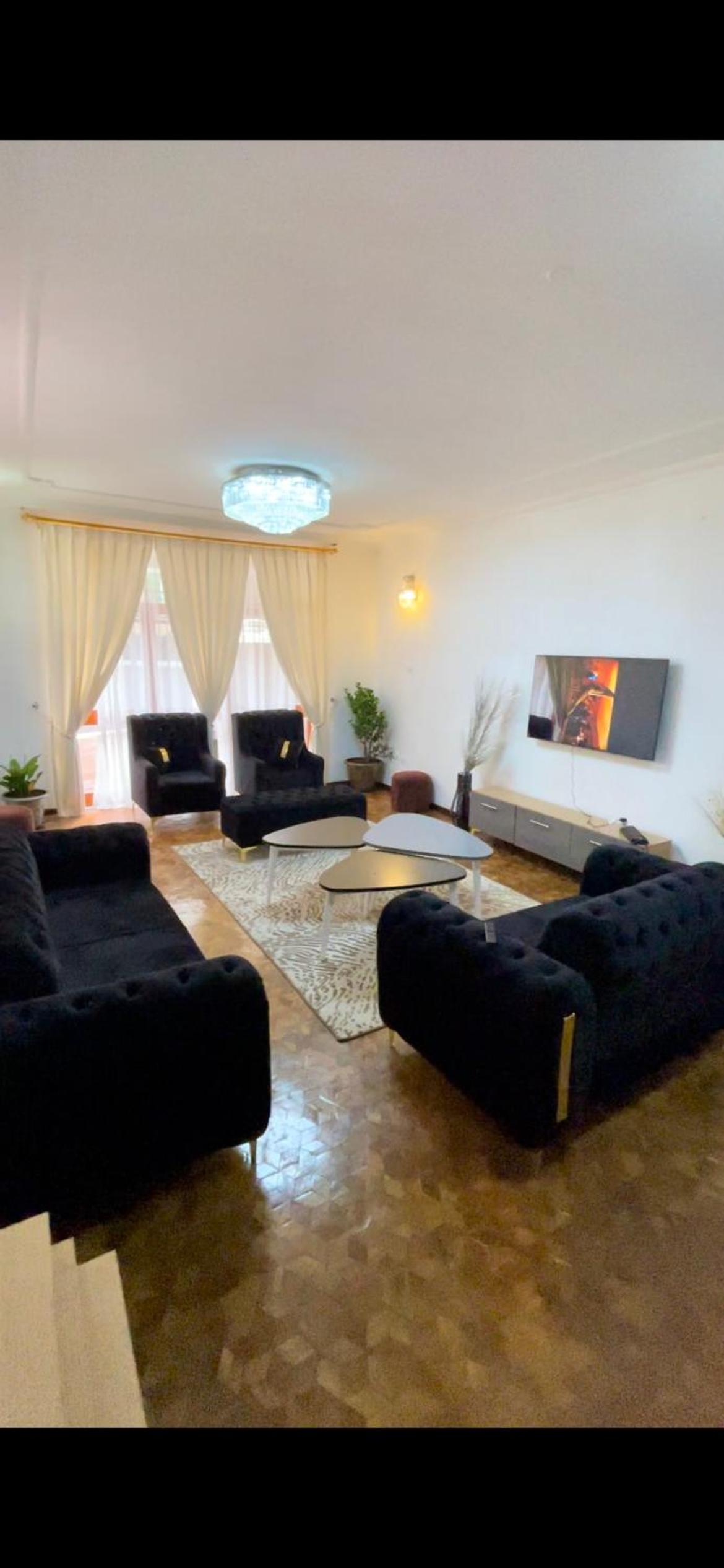 DELUXE Specious Home in a Beautiful Neighborhood
