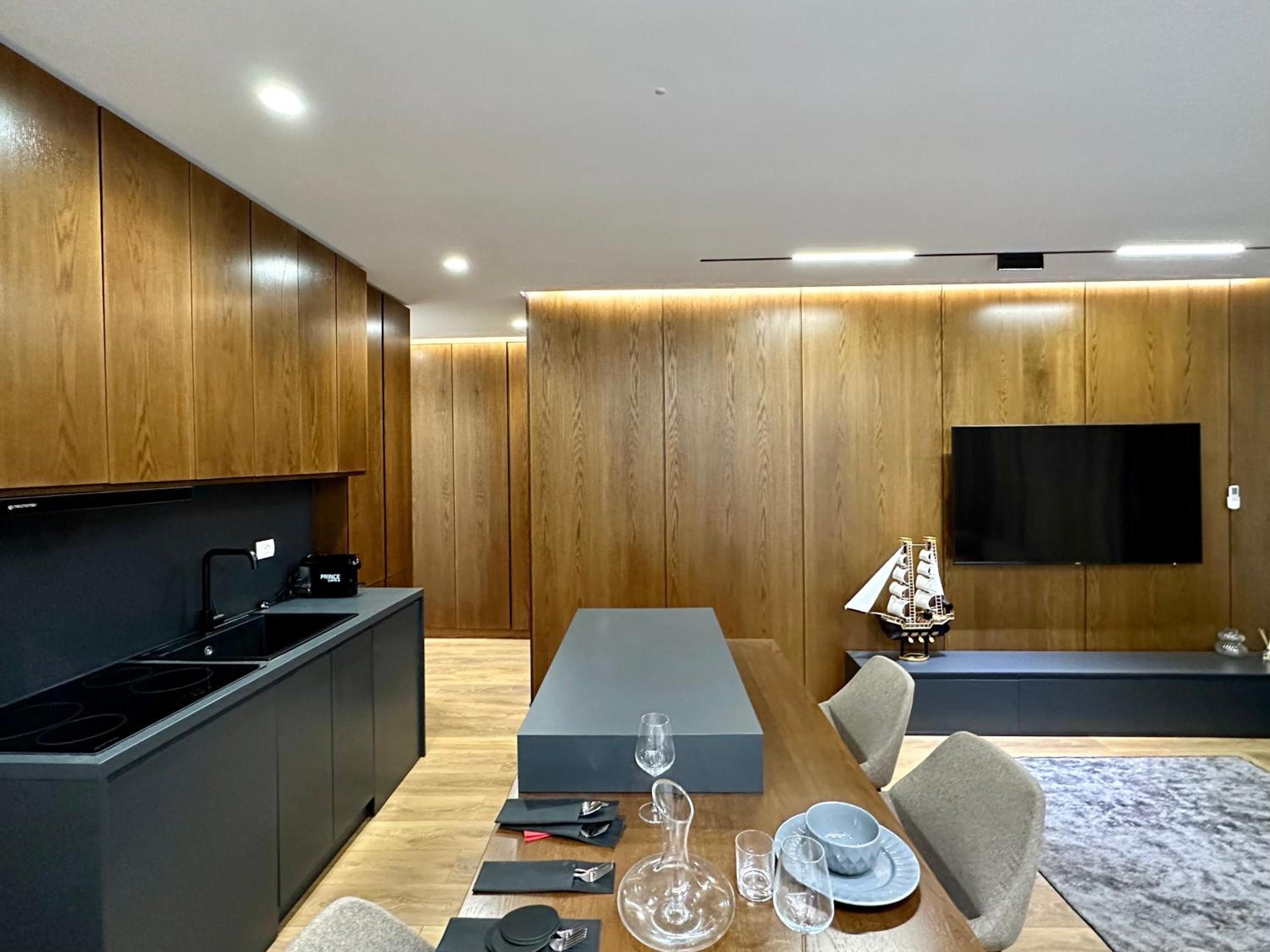 SUV ApartHotel