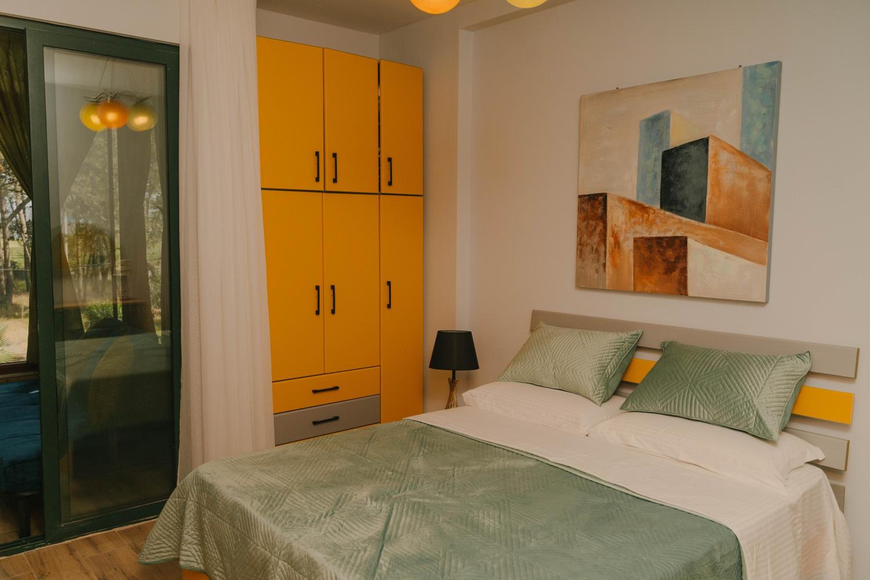 Beach Flat on Relaxing Residence