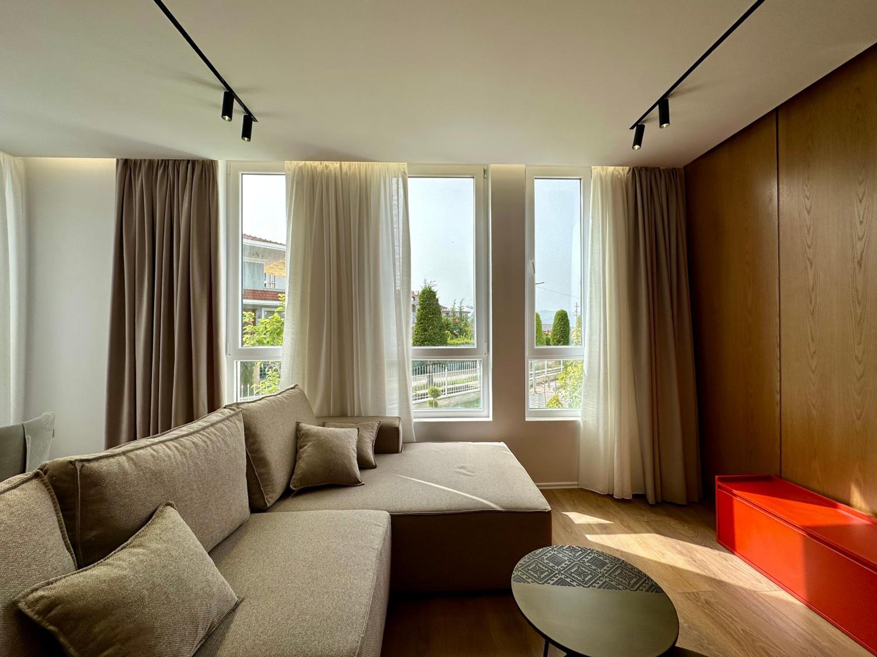 SUV ApartHotel