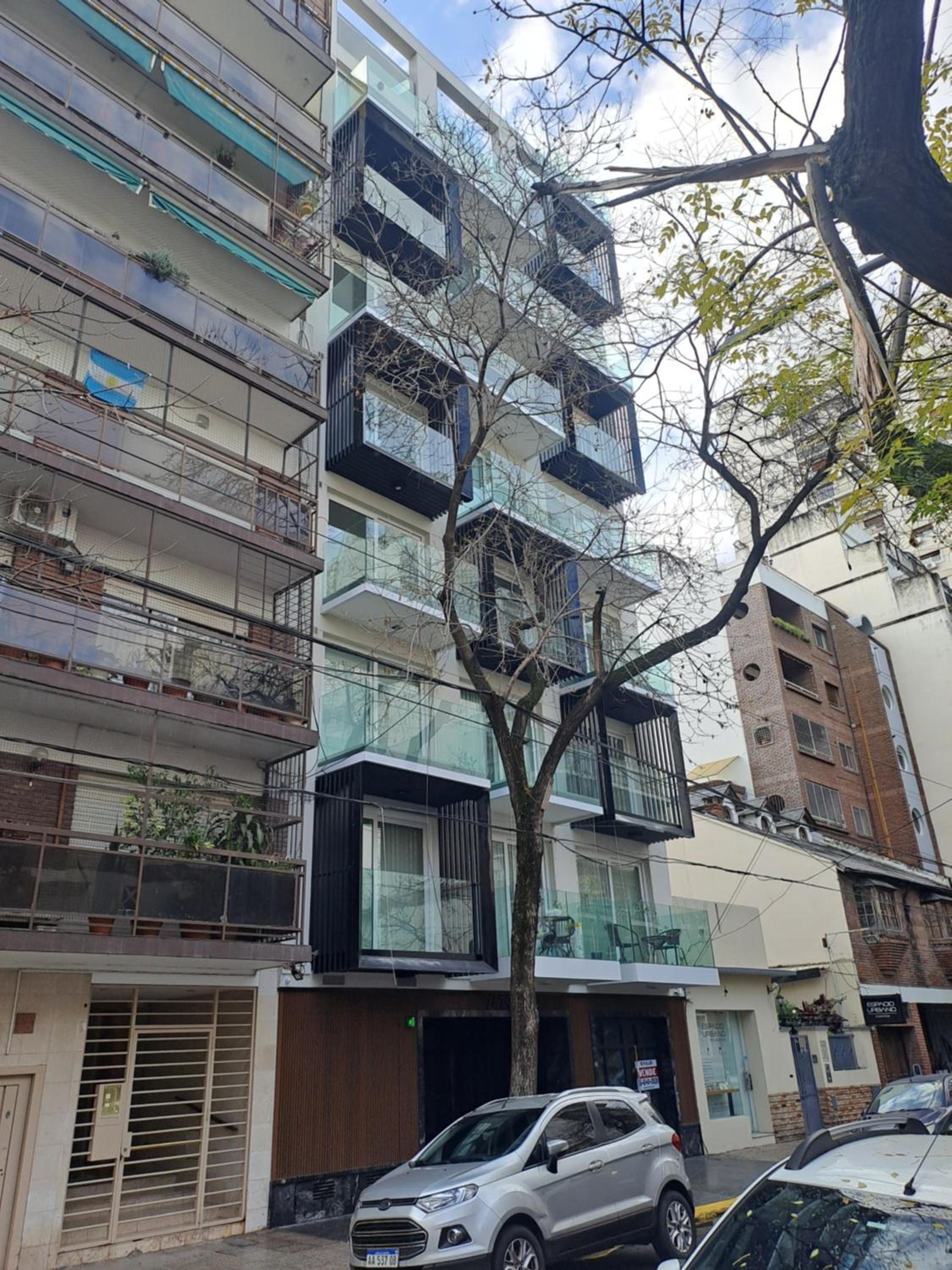 Belgrano, cerca de River, Barrio Chino y del subte, balcón, piscina y WiFi