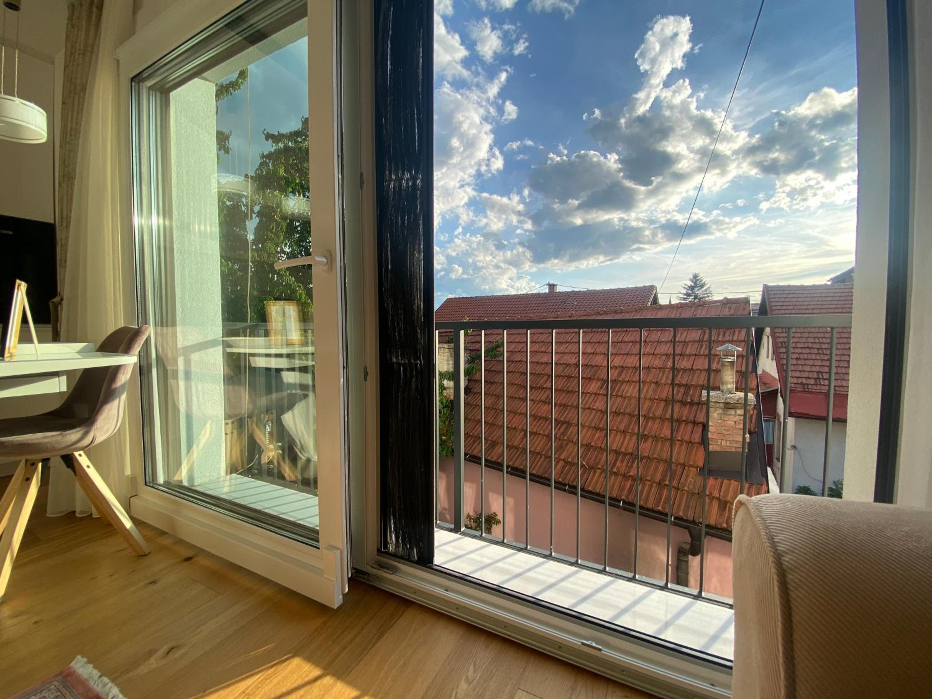 SarajHome - luxurious, Central, SmartTV, Netflix
