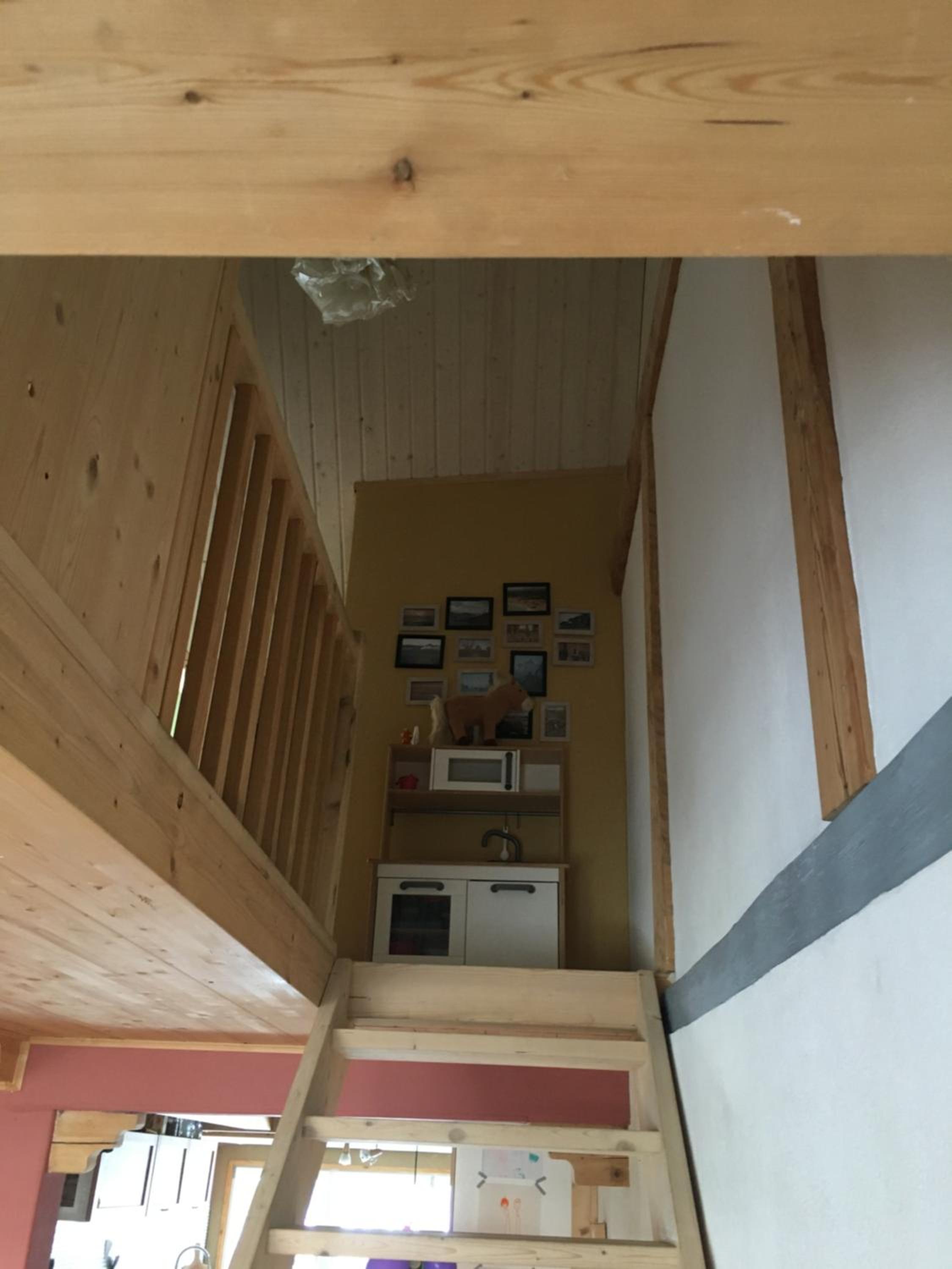 Farbige Wohnung Zentral
