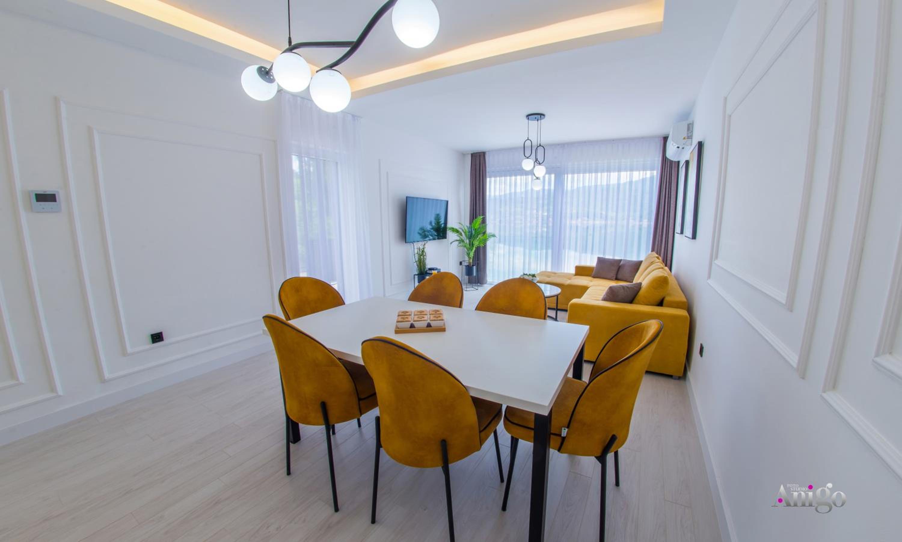 Royal Terrace Apartments