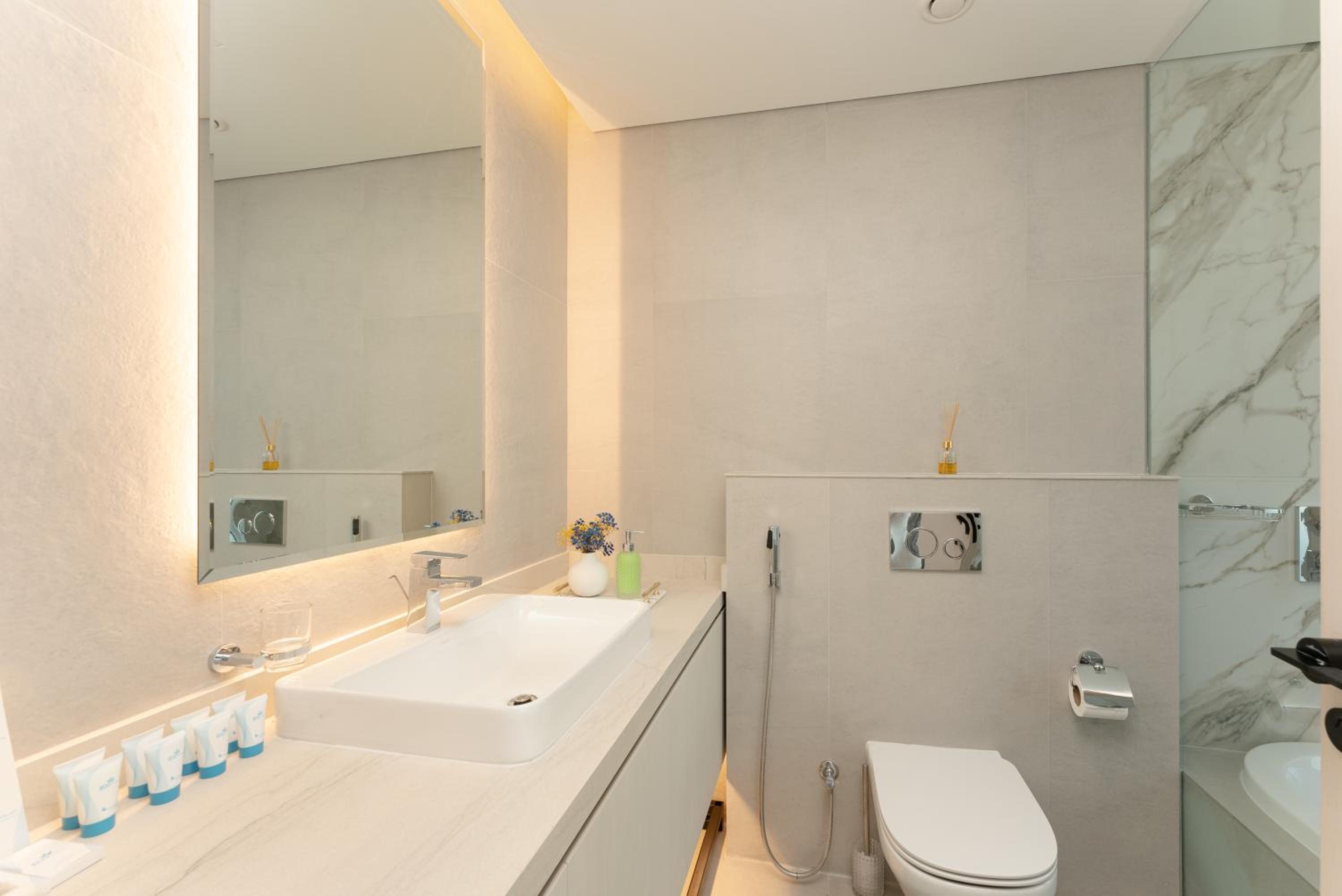 Condor Marina Star, Dubai Marina by SIMPLY COMFORT