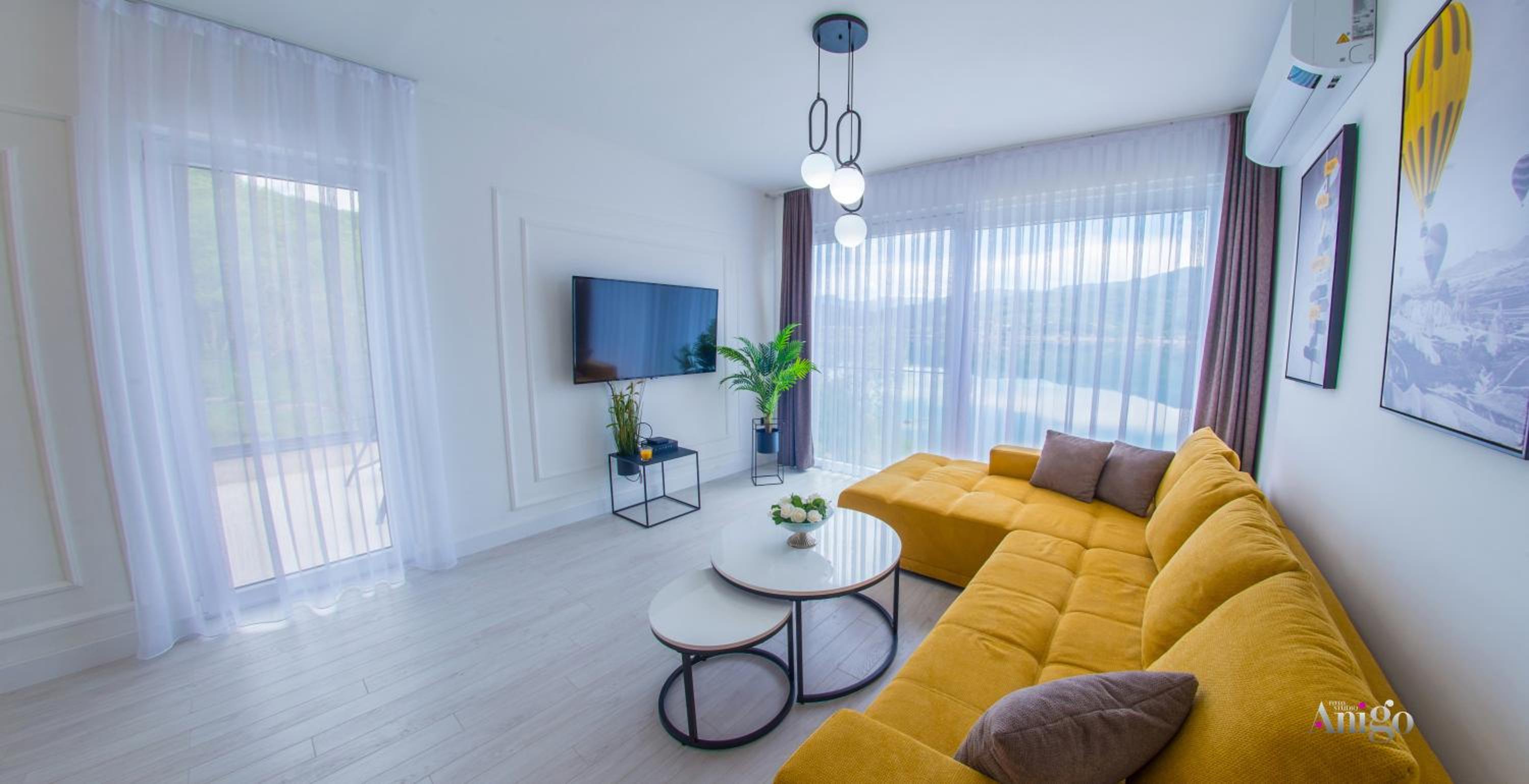 Royal Terrace Apartments