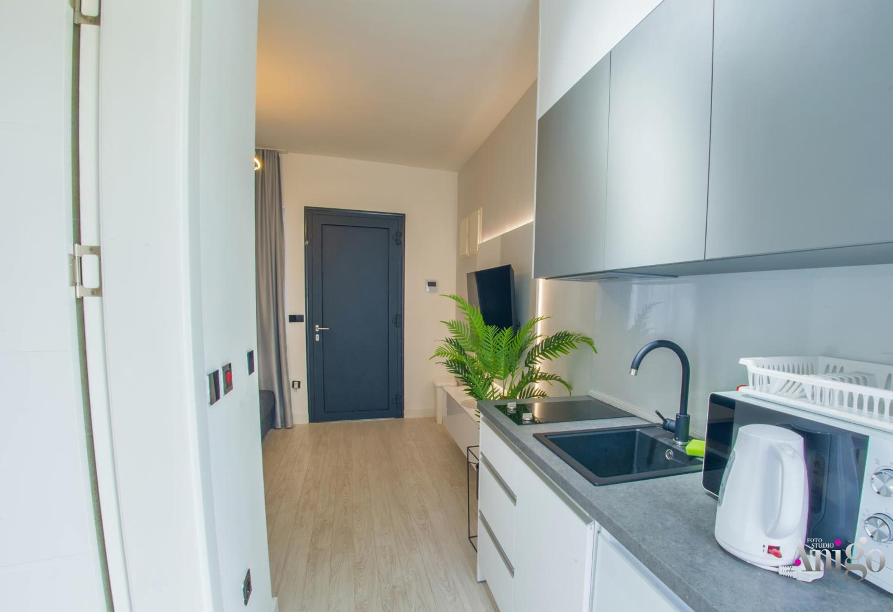 Royal Terrace Apartments