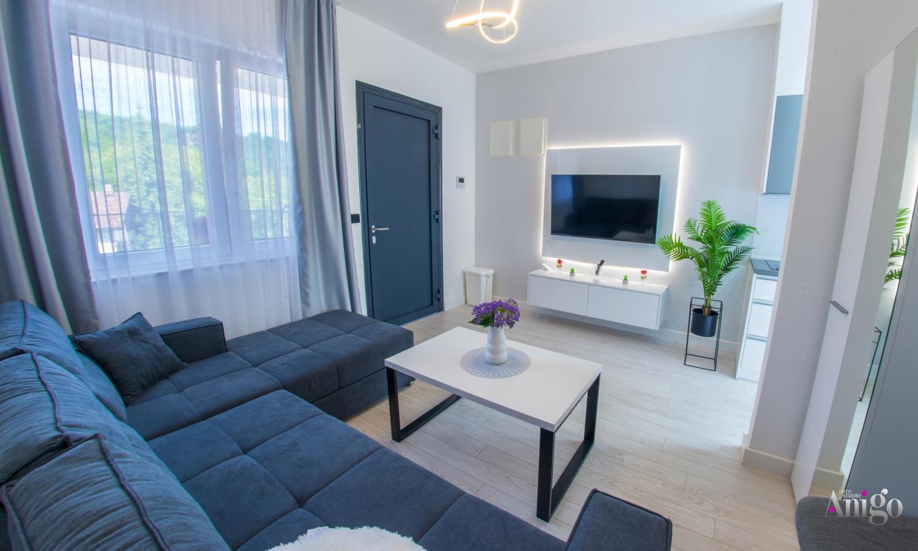 Royal Terrace Apartments