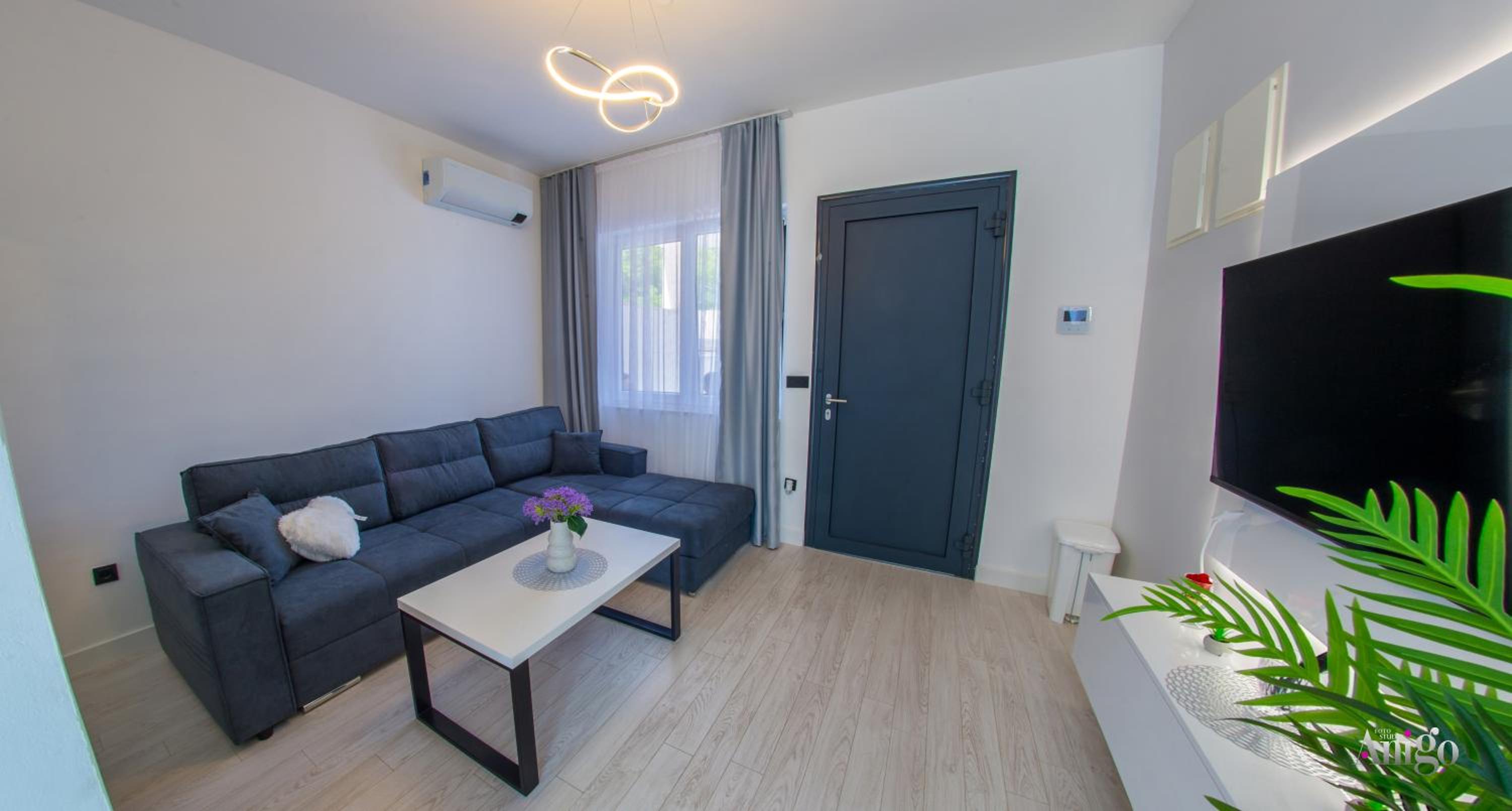 Royal Terrace Apartments