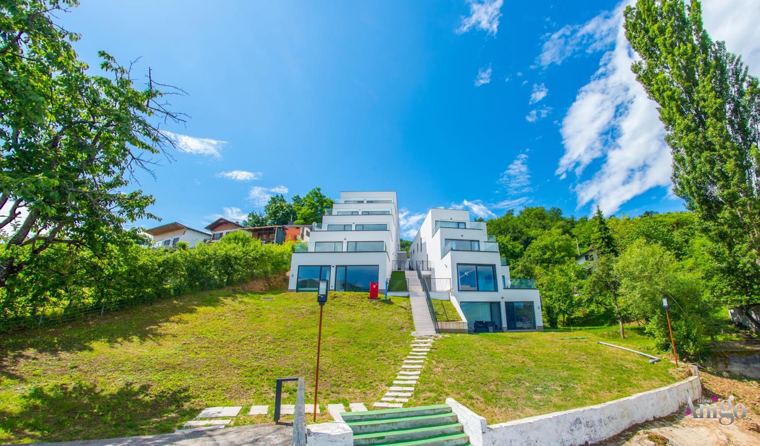 Royal Terrace Apartments