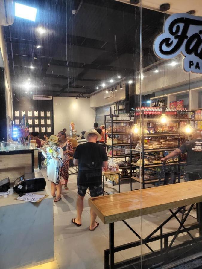 Ondina Apartamento à Beira-Mar com Piscinas e Acesso Direto à Praia