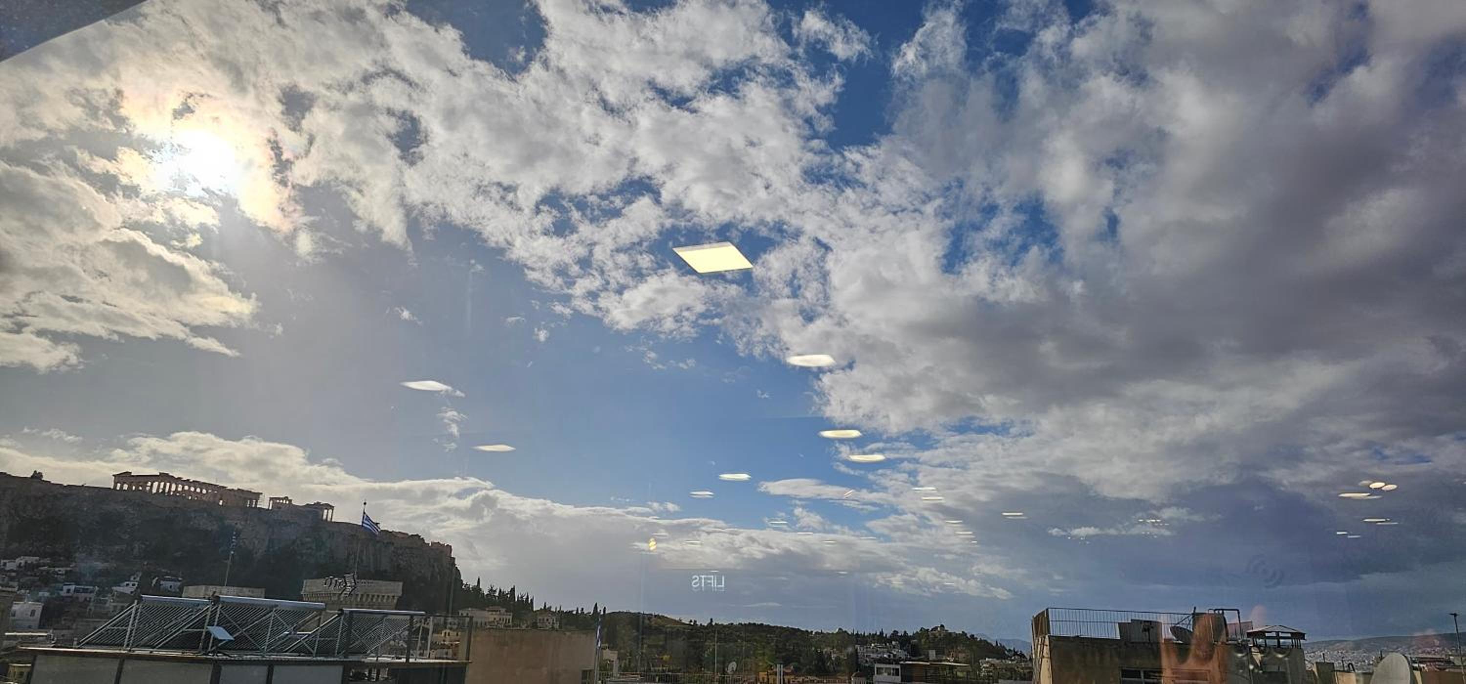 Athenslander Acropolis view