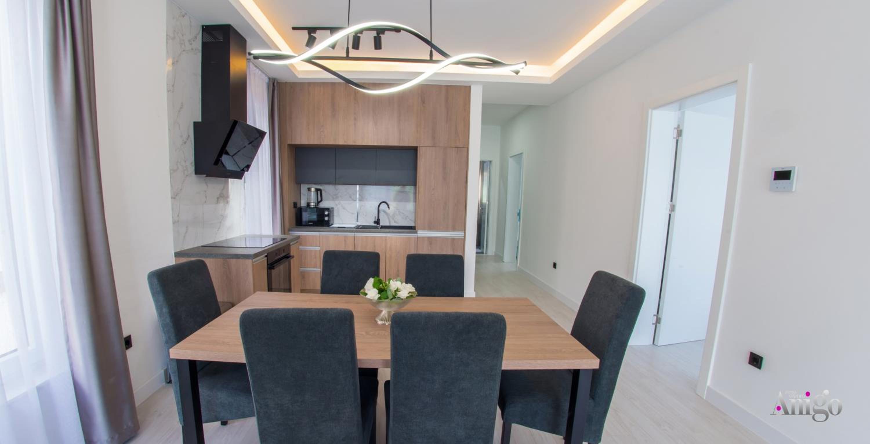 Royal Terrace Apartments