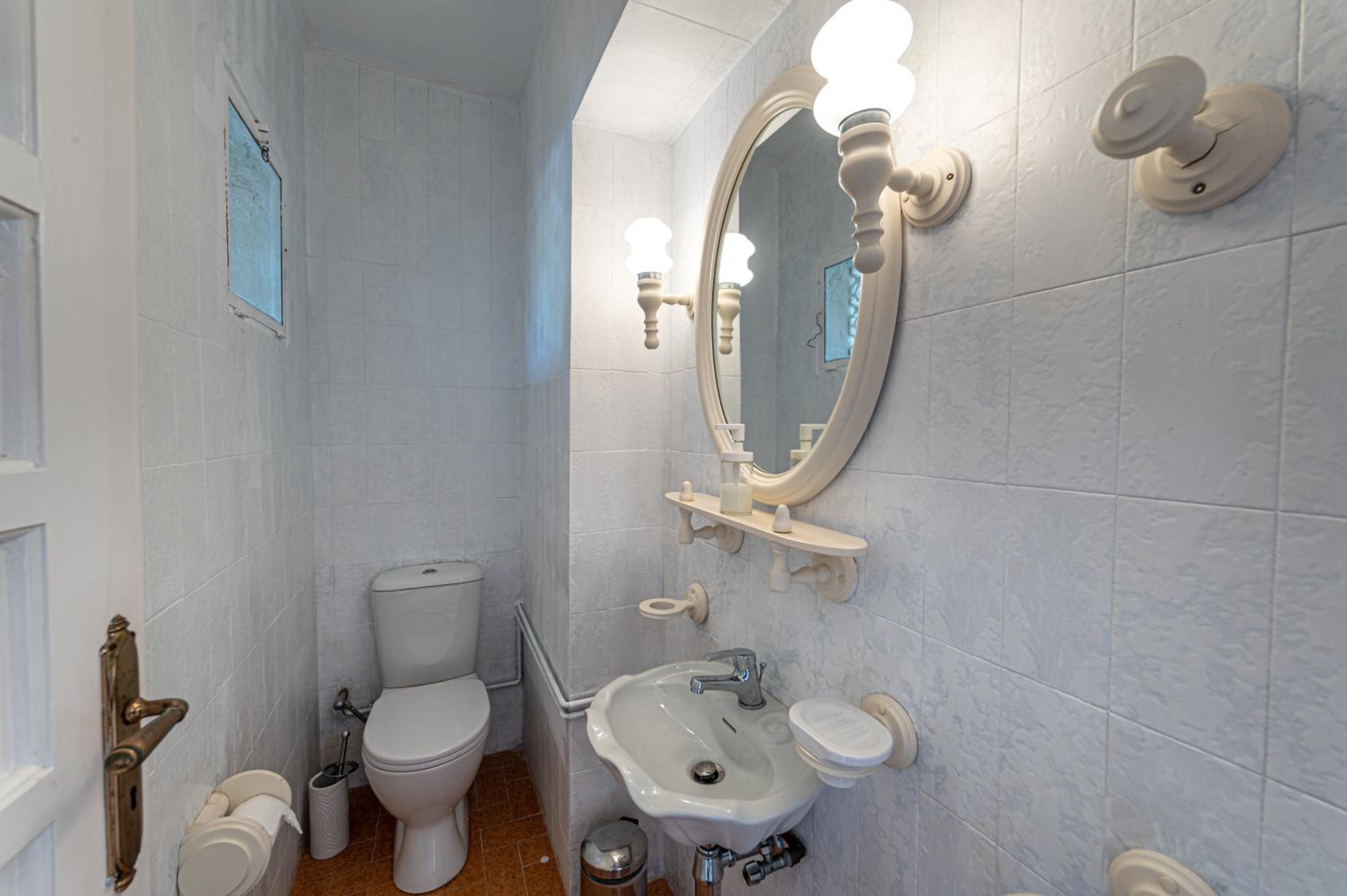 Heliotrope Traditional House