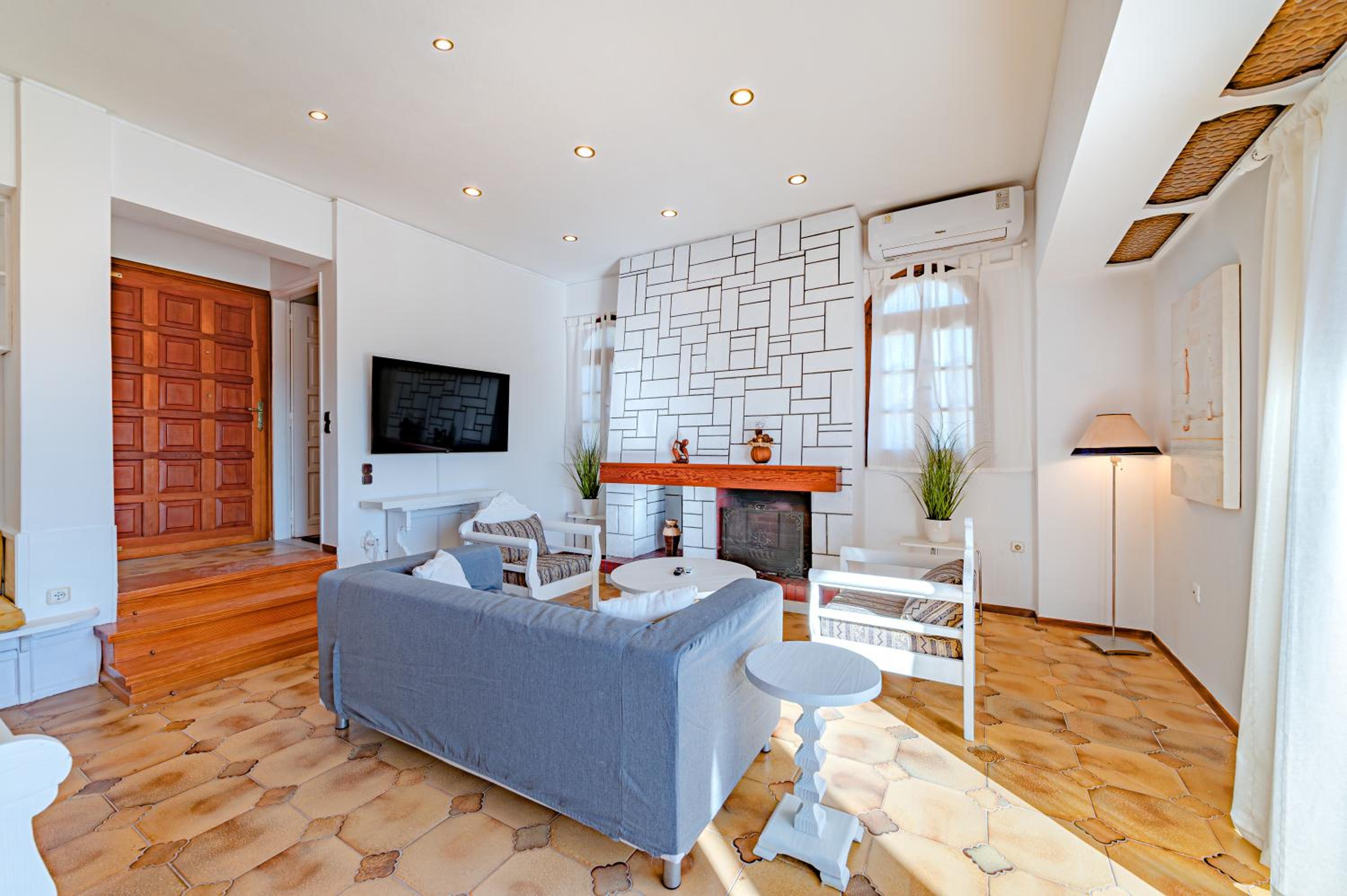 Heliotrope Traditional House