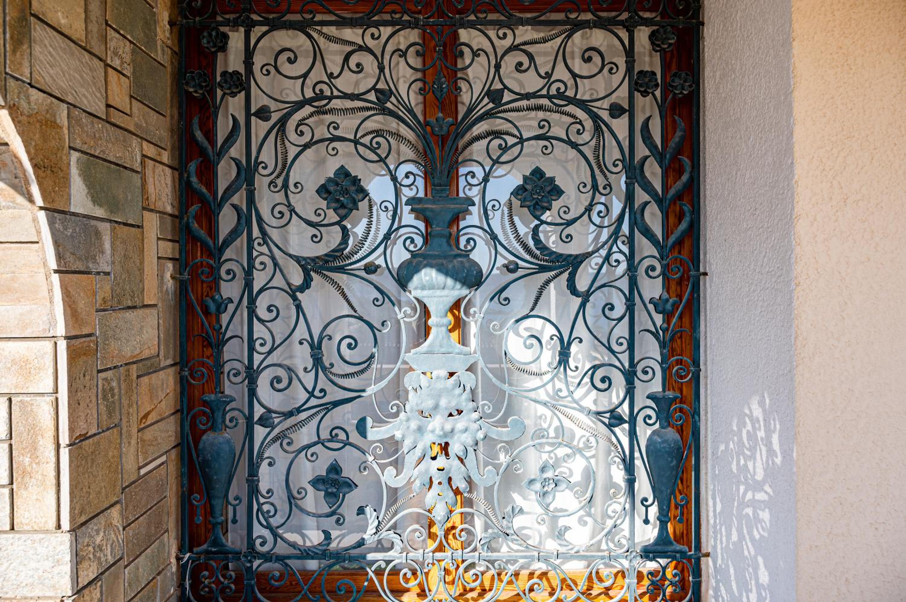 Heliotrope Traditional House