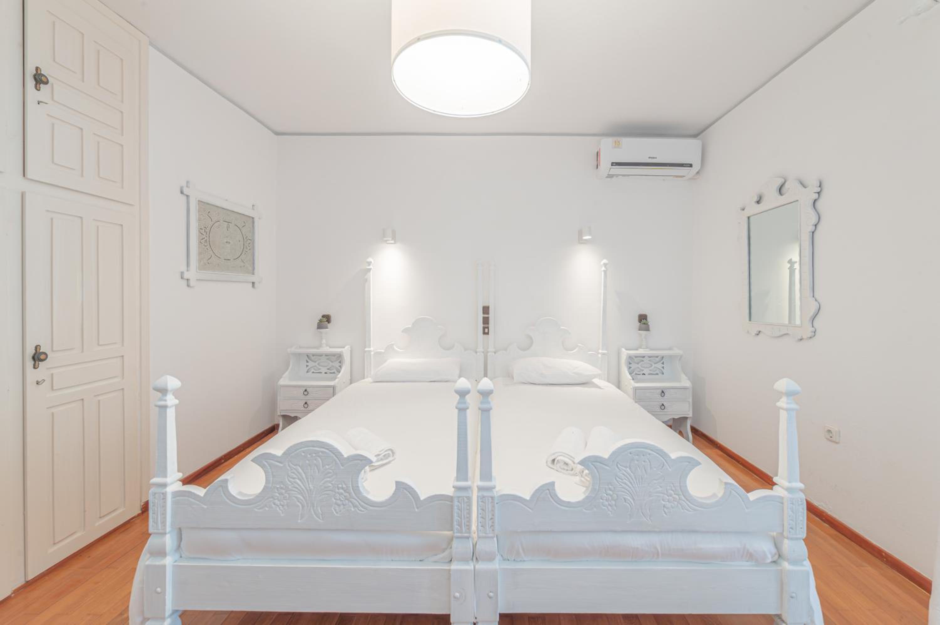 Heliotrope Traditional House