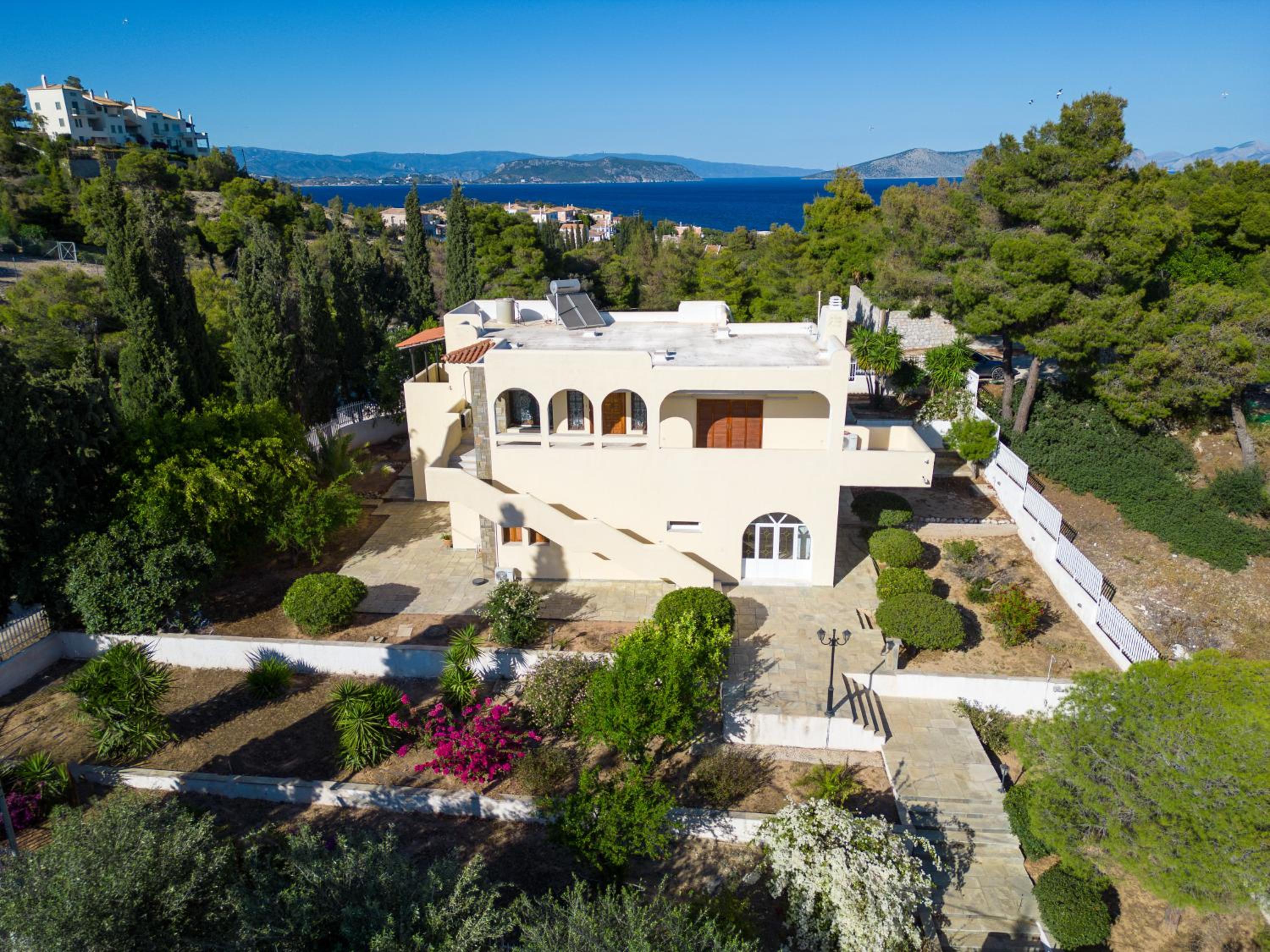 Heliotrope Traditional House