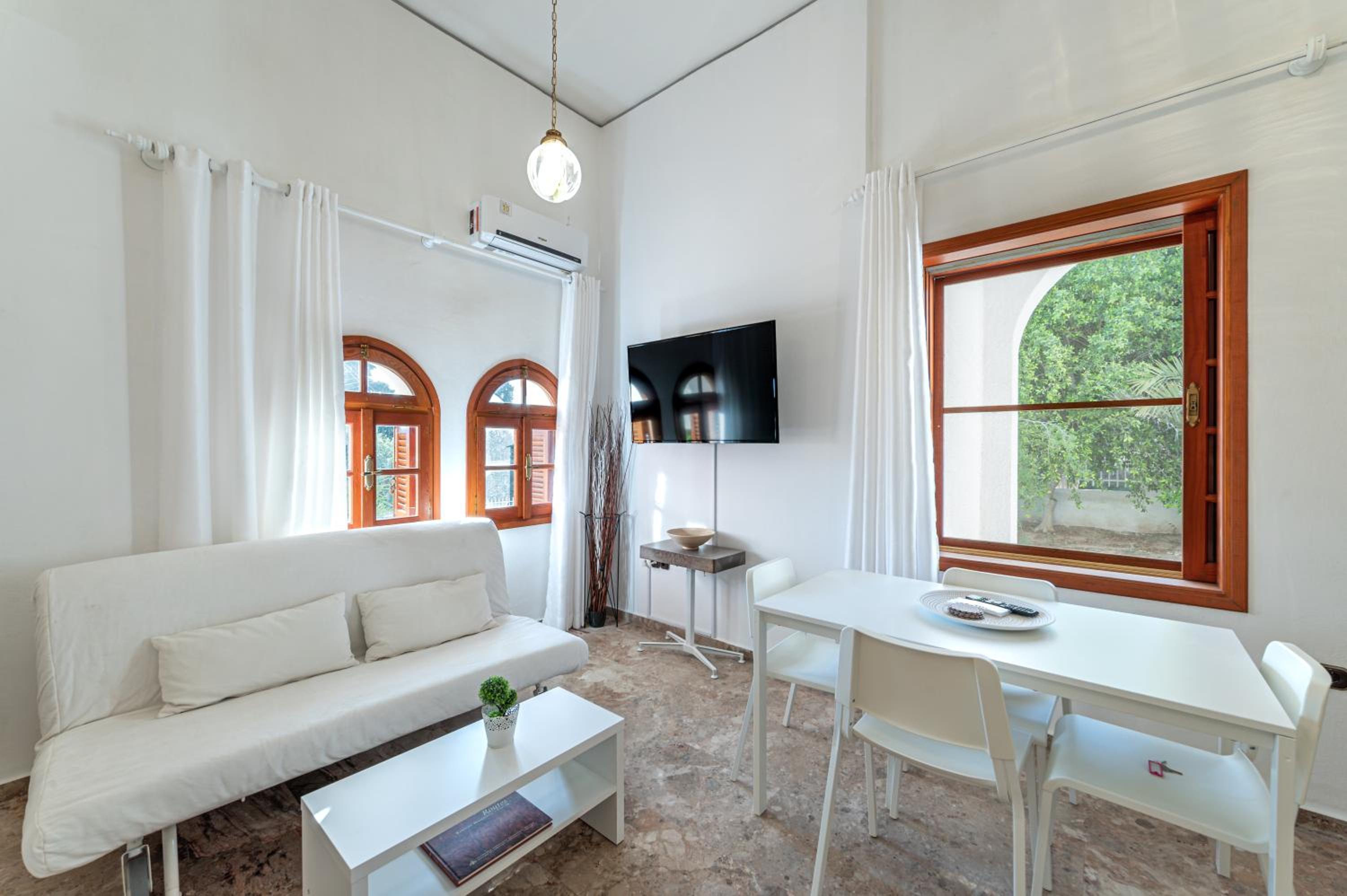Heliotrope Traditional House
