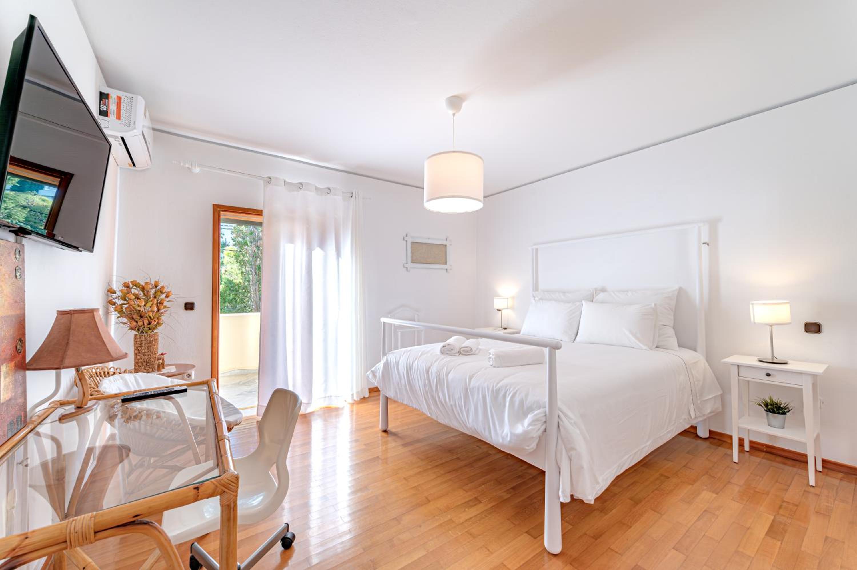 Heliotrope Traditional House