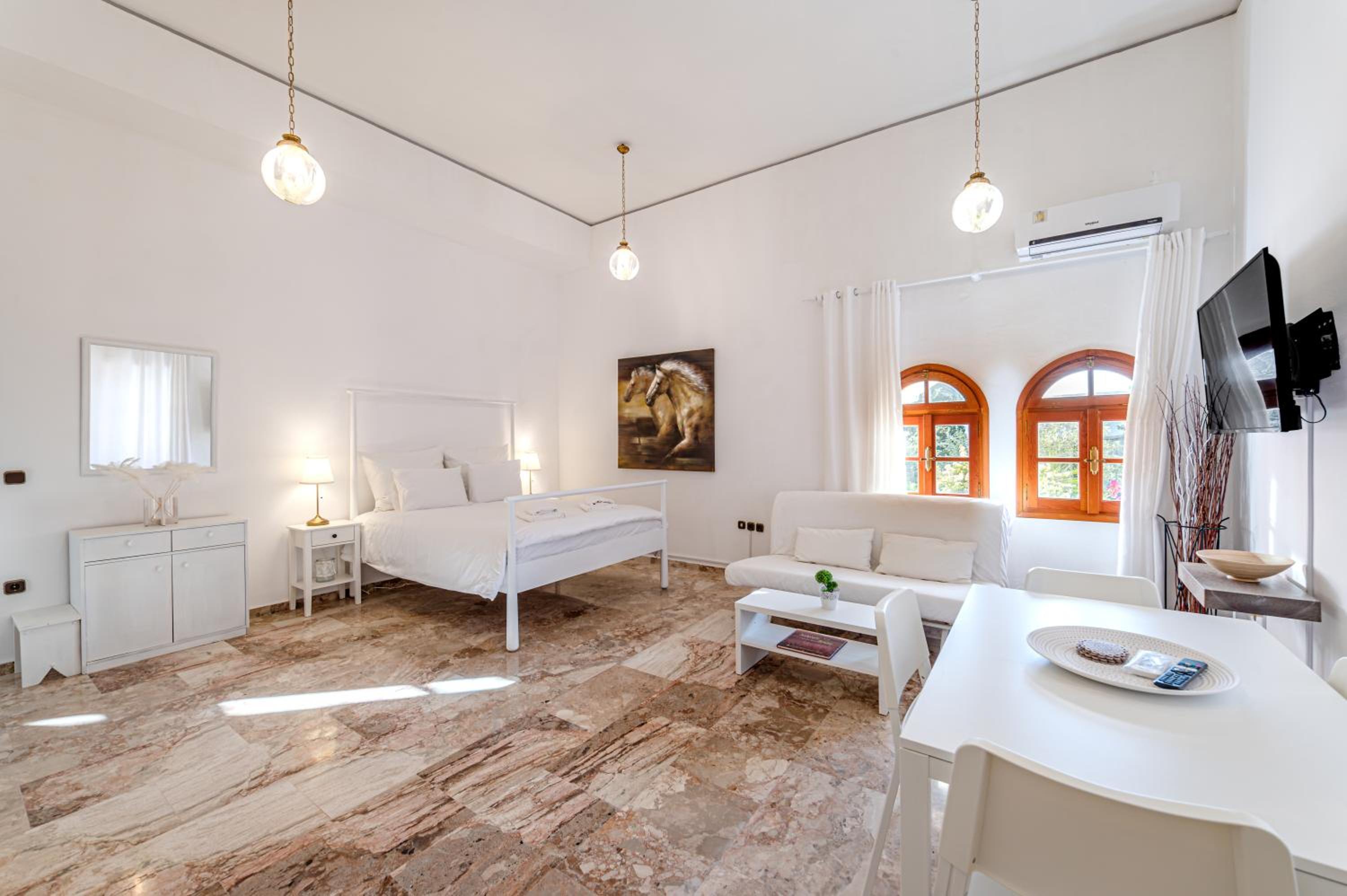 Heliotrope Traditional House
