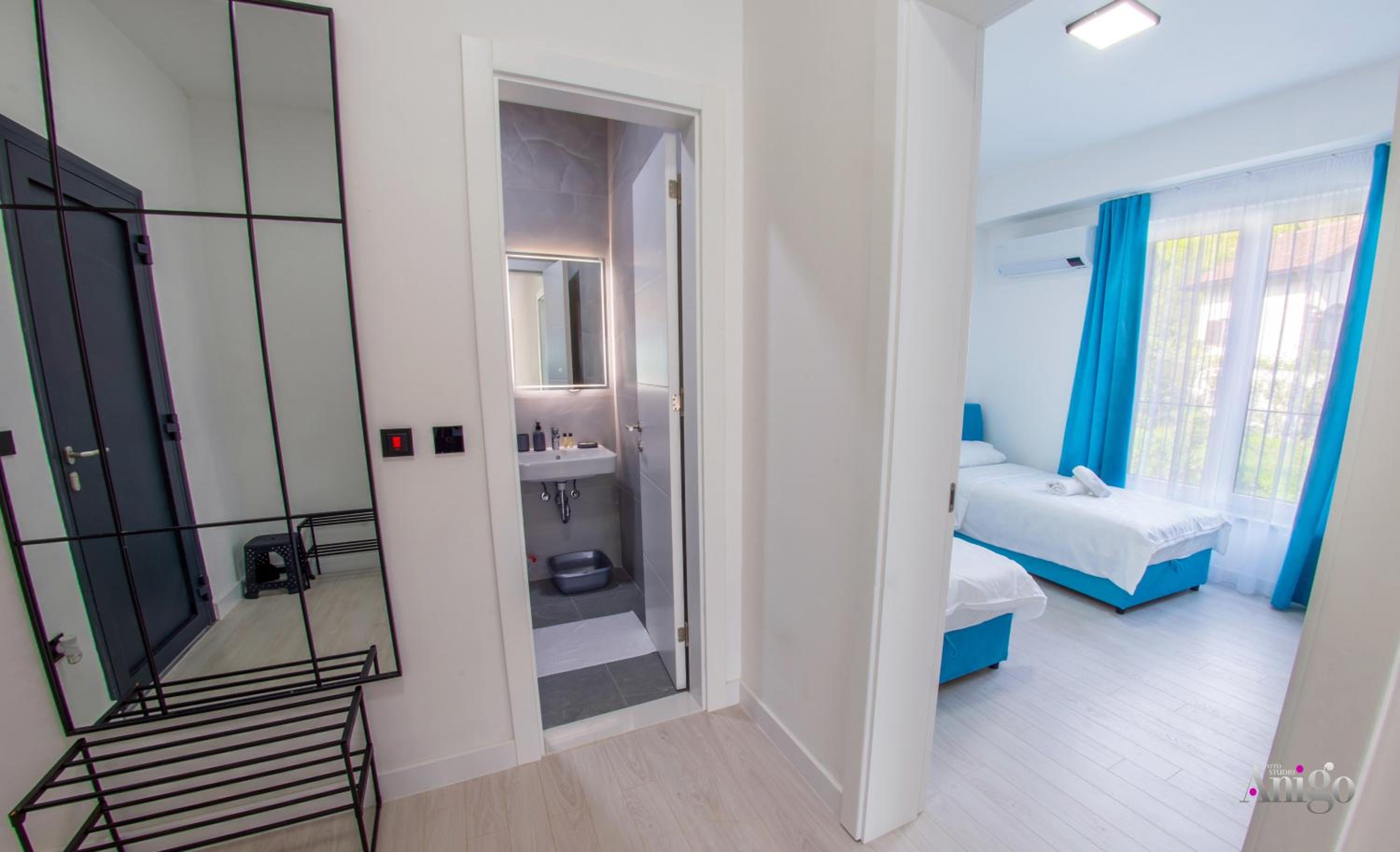 Royal Terrace Apartments