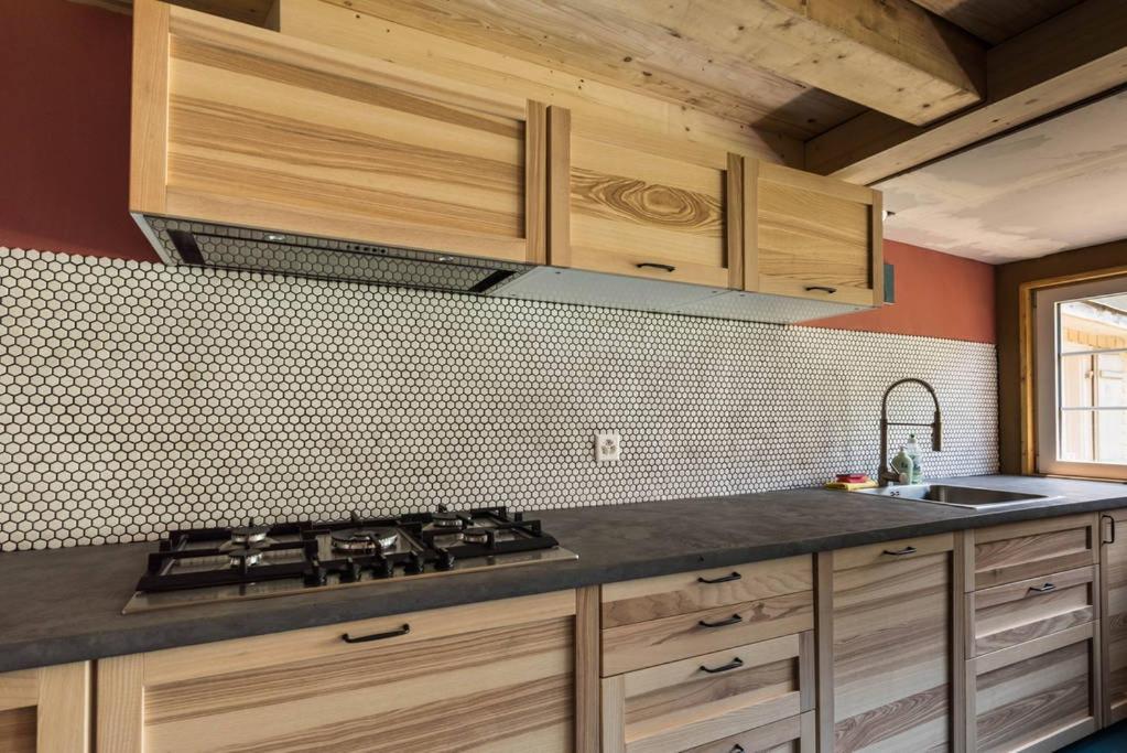Farbige Wohnung Zentral