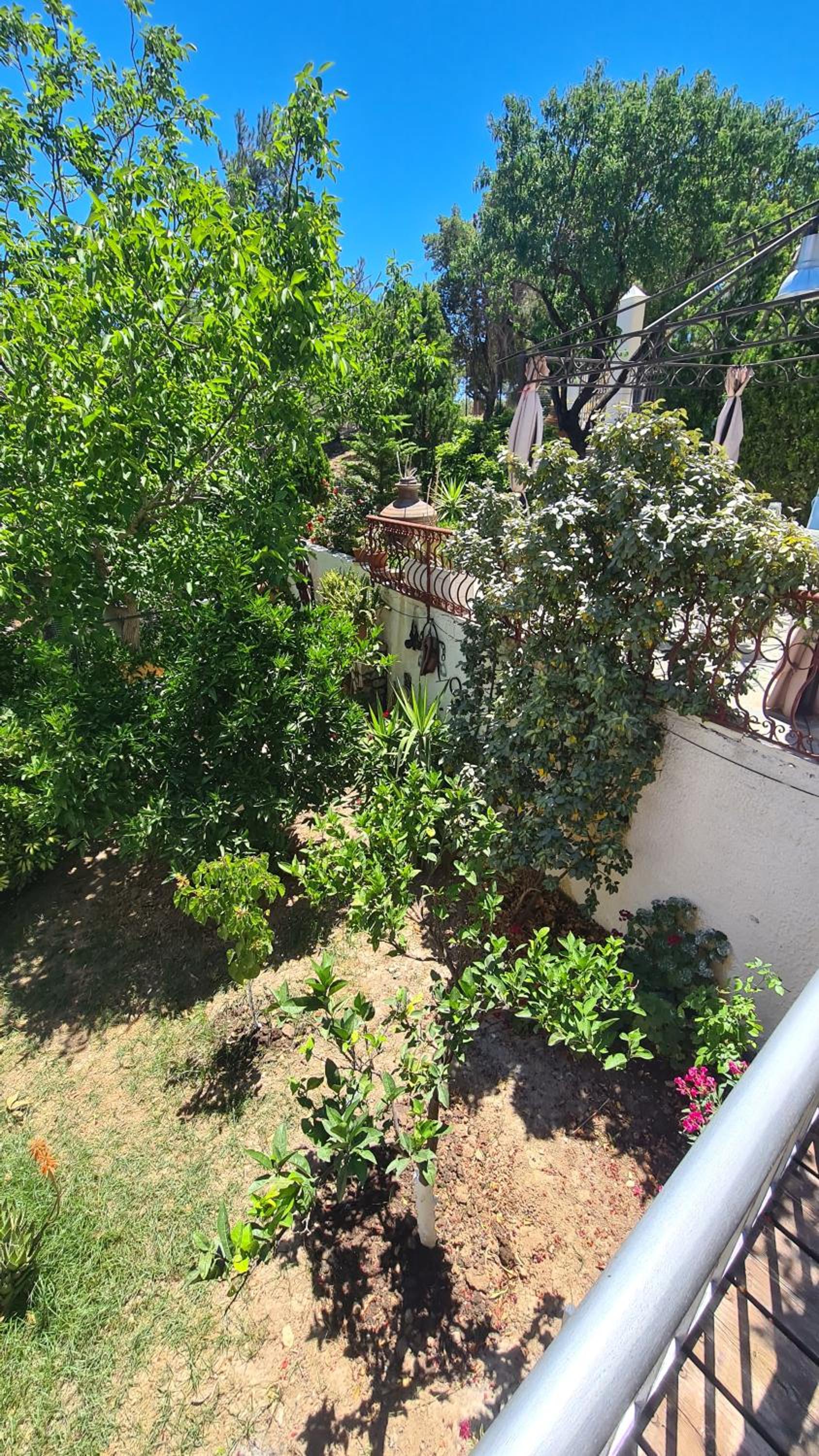 Stratigato Garden Getaway near Chios Town