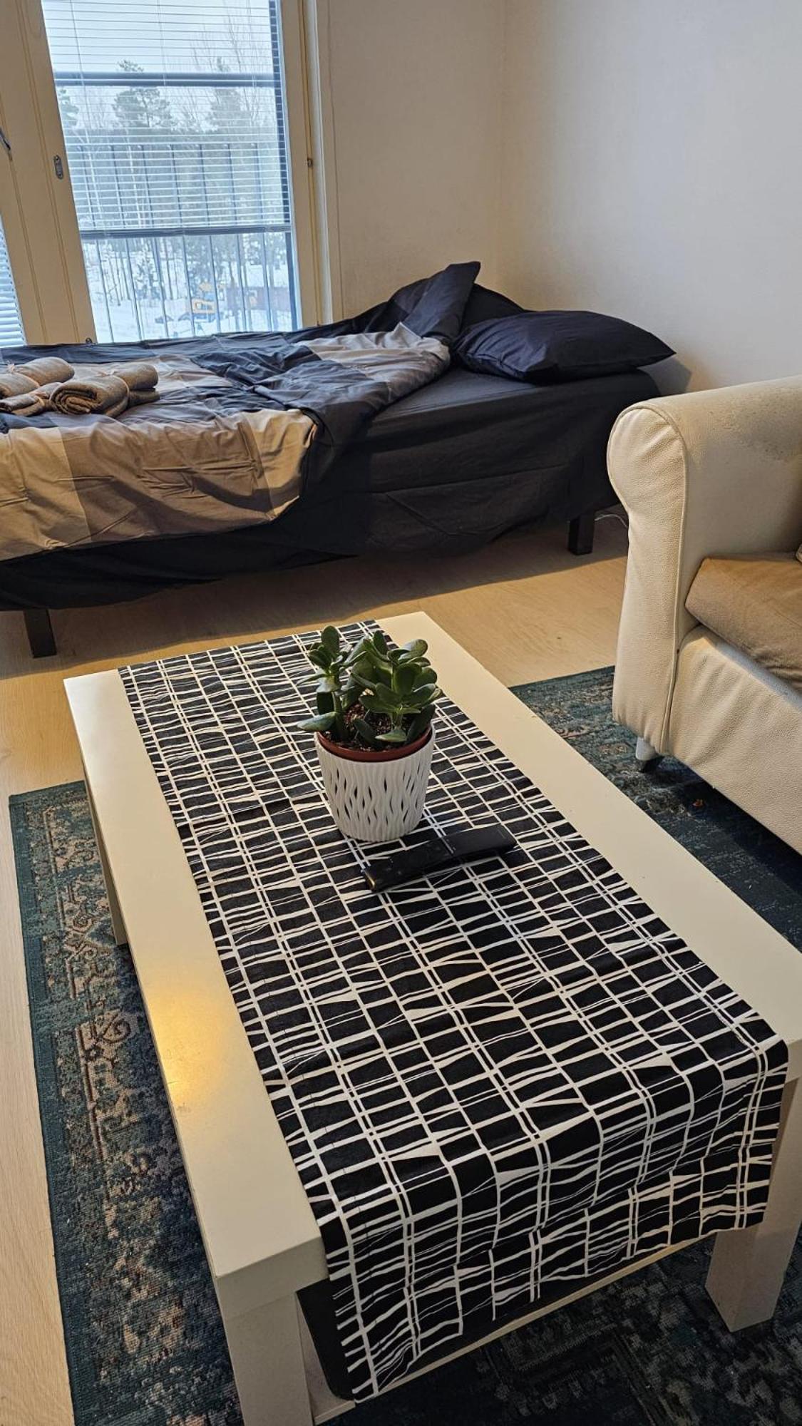 Comfy Modern Design Full Home with Parking
