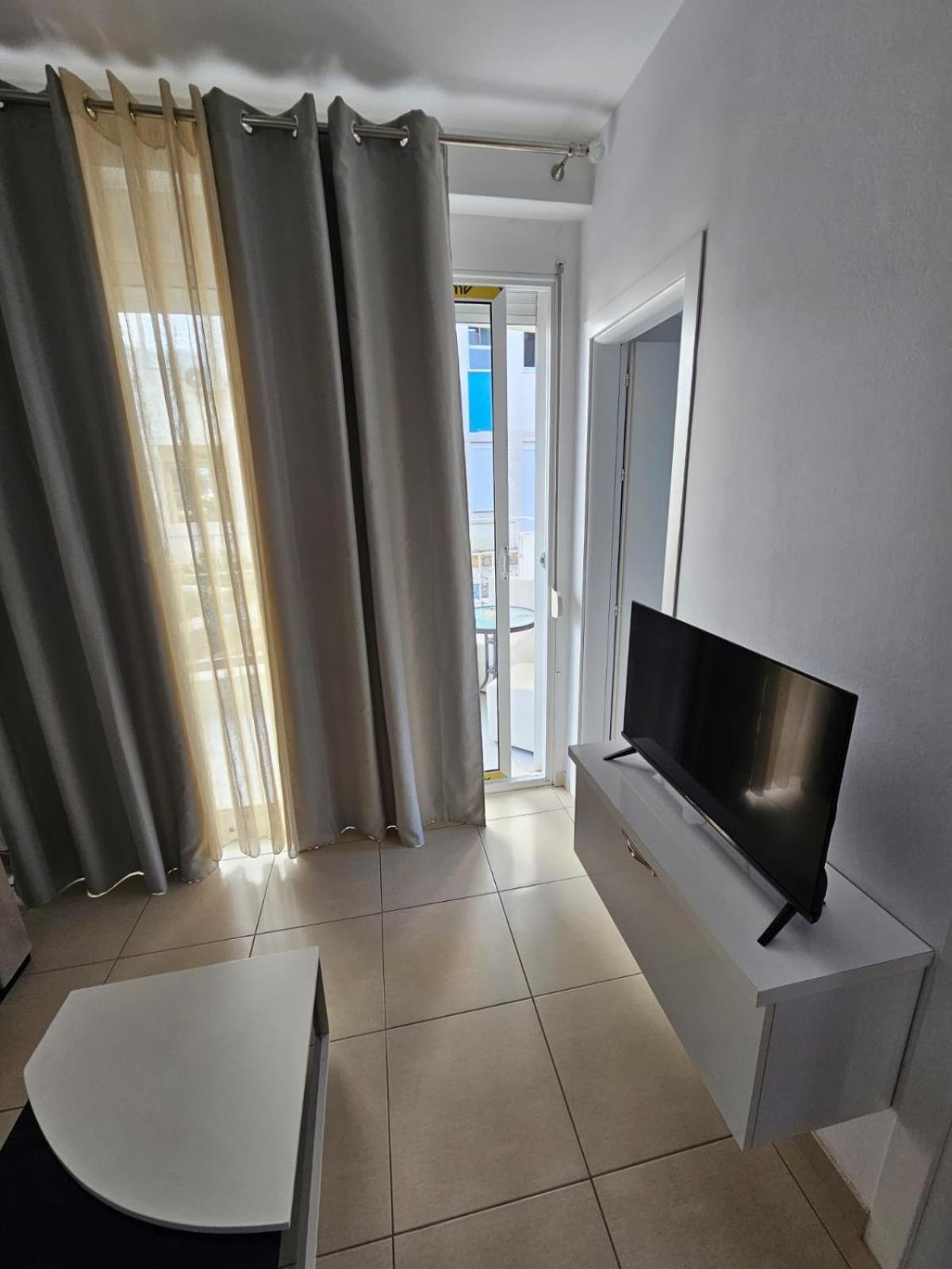 Redsun Apartment