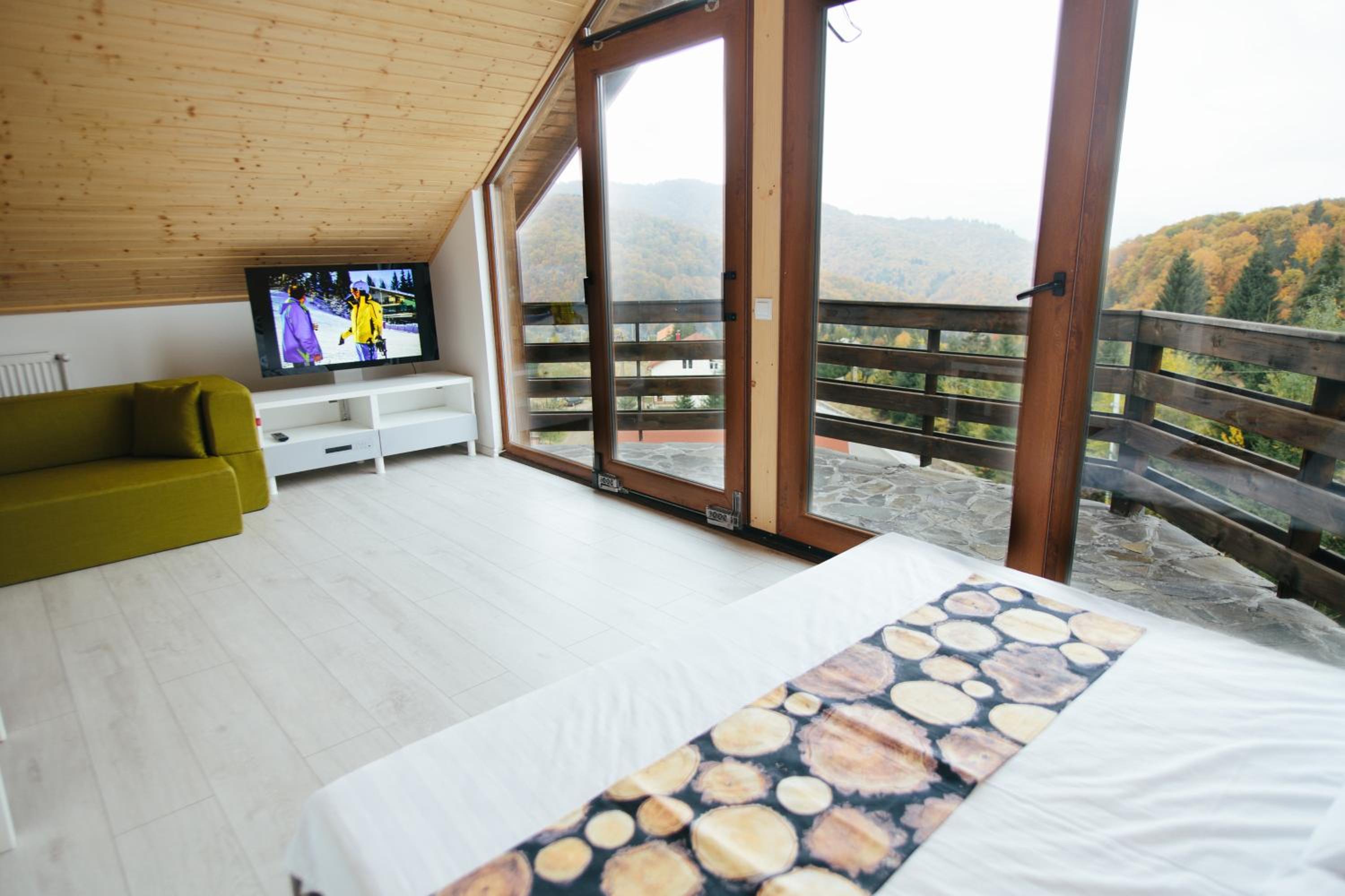 Mountain Apartments SuperSki view 2