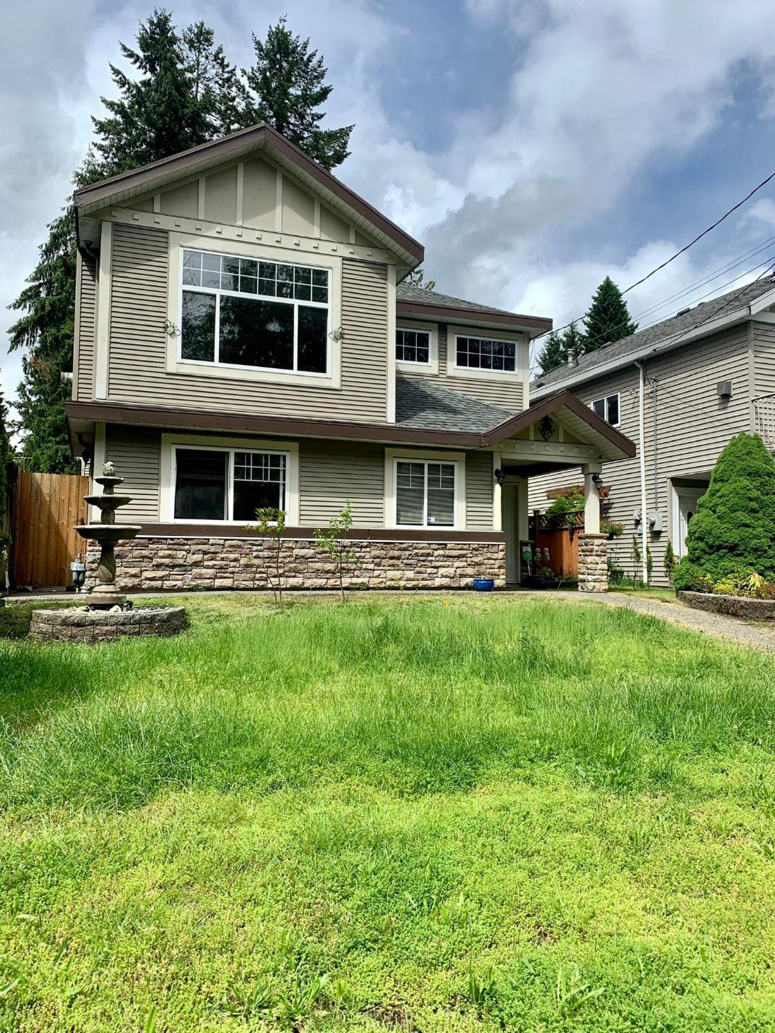 3 Bedrooms 1 Bath in SHARE HOUSE at Coquitlam Central Mall & skytrain