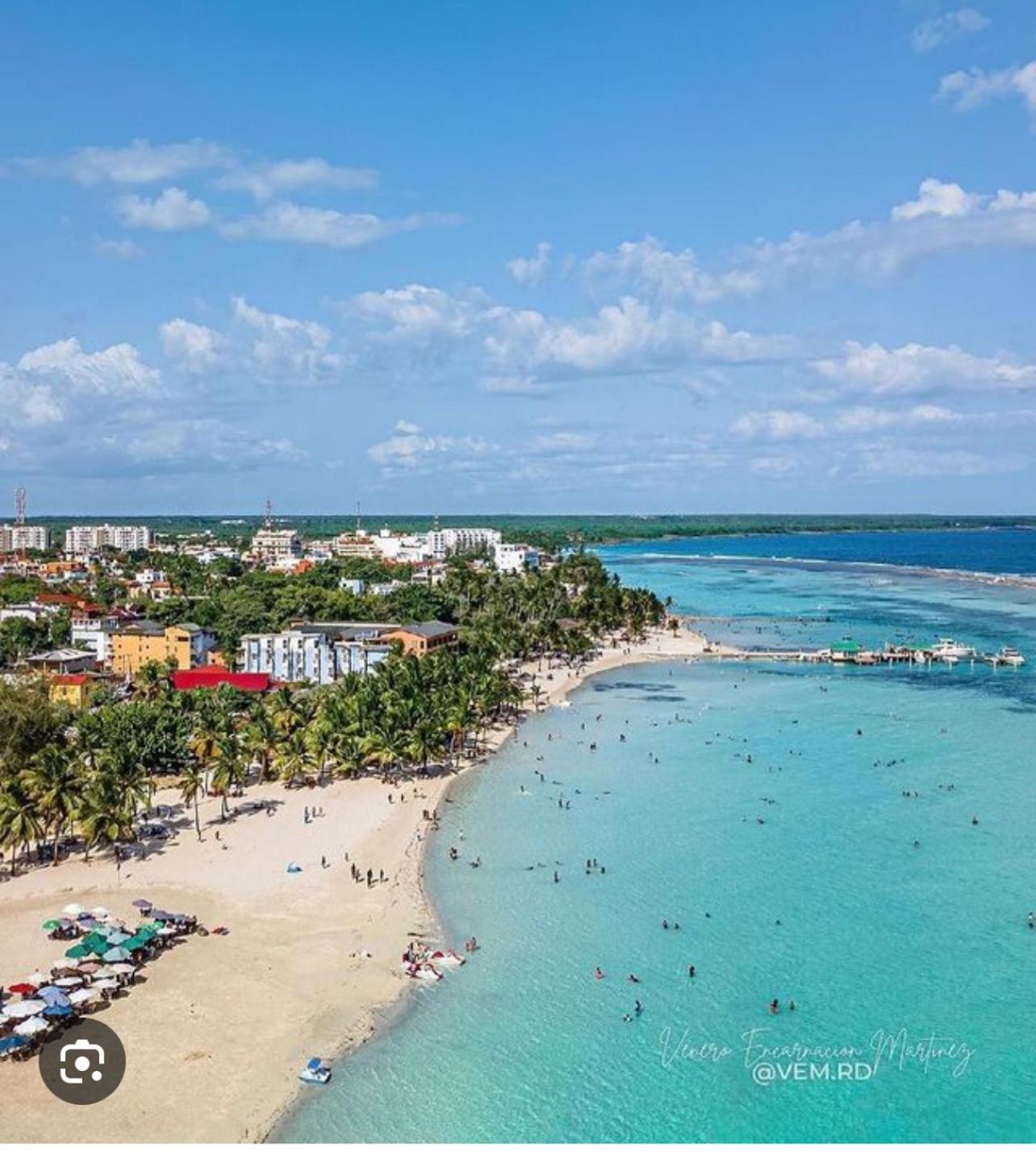 Spectacular Condominium between the city and the sea