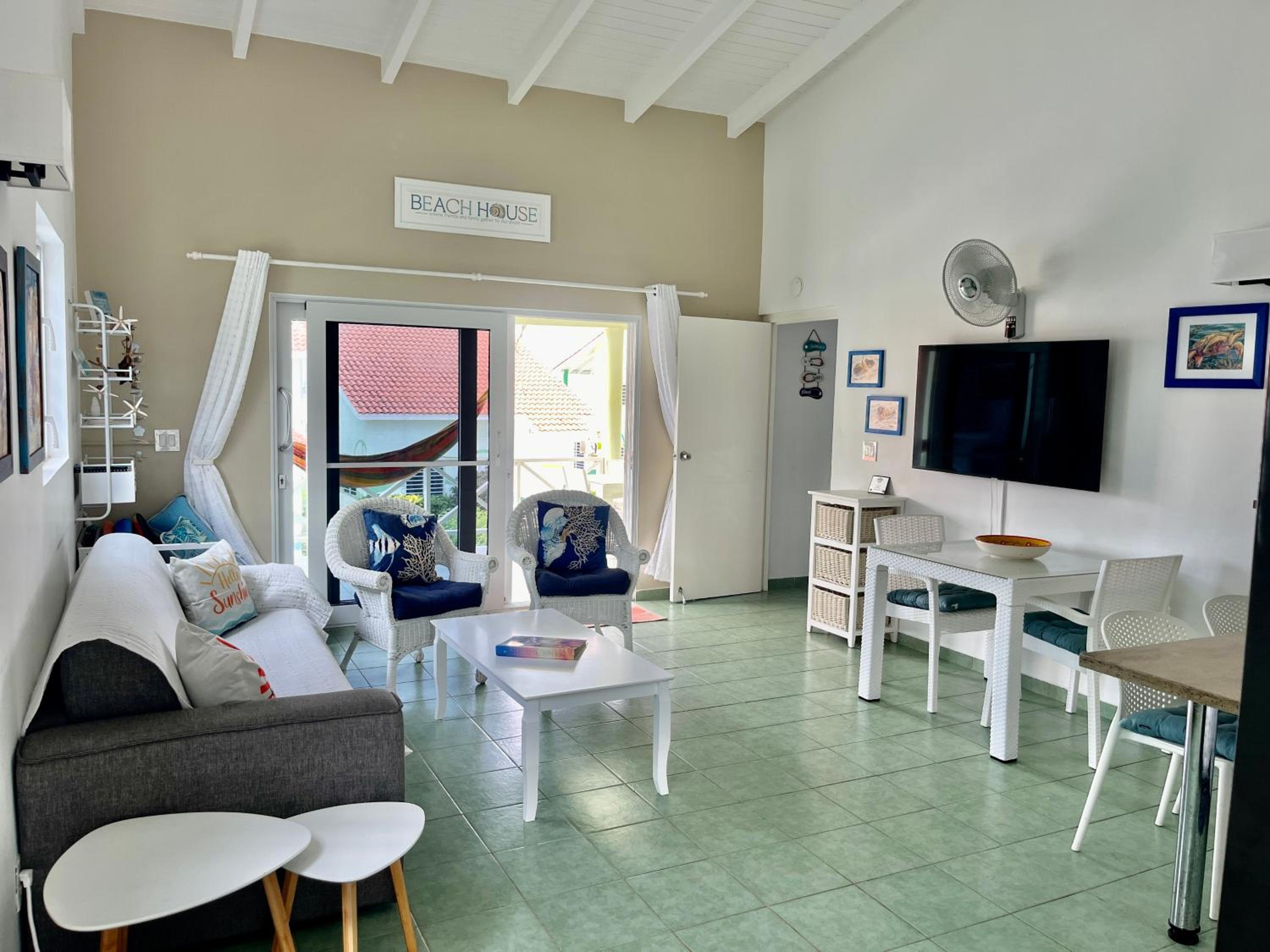 Lagoon Ocean Resort 2 bdrm/2bath with beach access