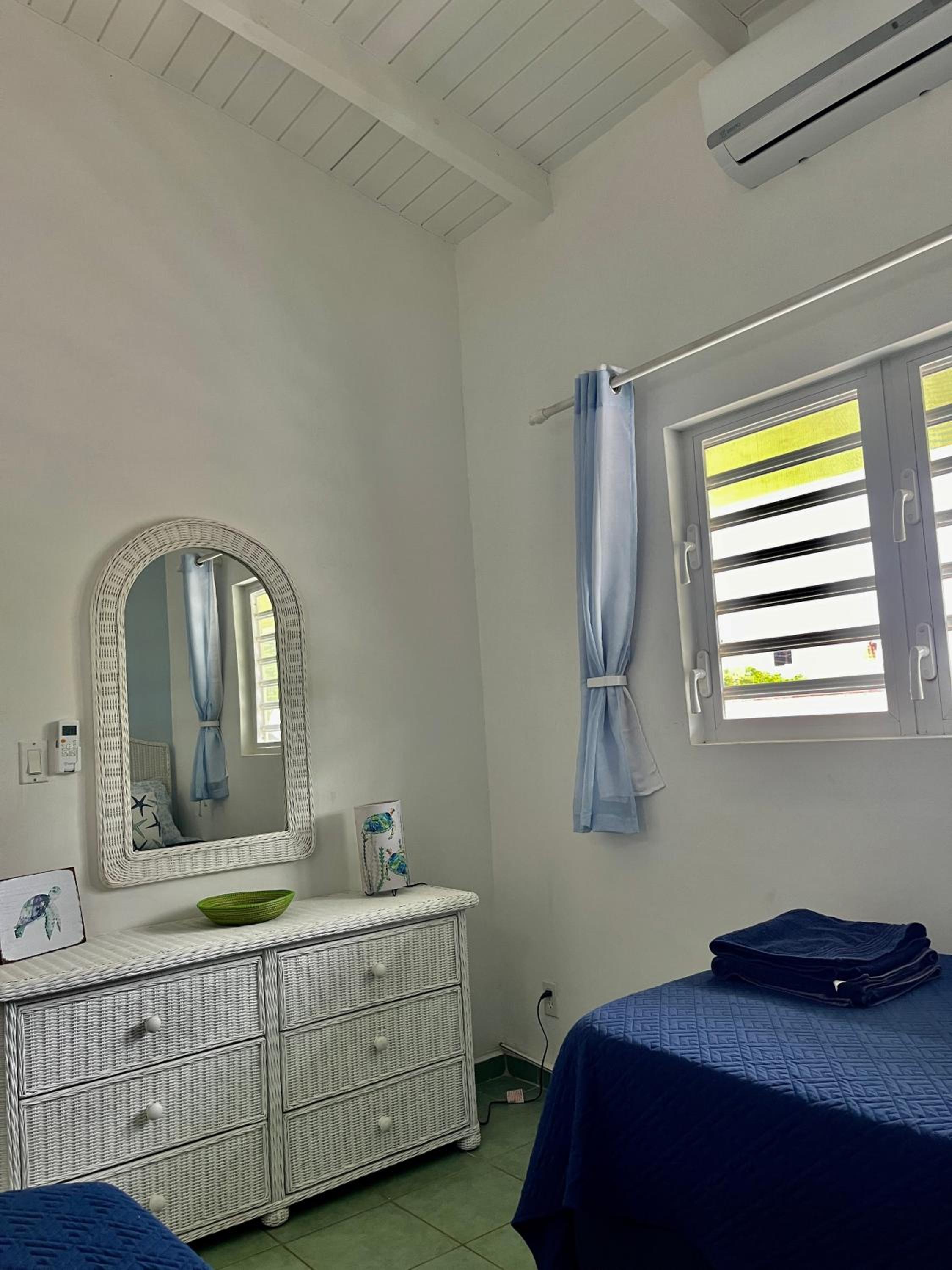 Lagoon Ocean Resort 2 bdrm/2bath with beach access