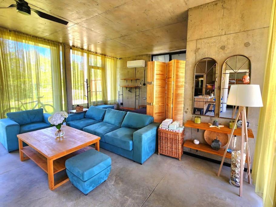 Nina's house & Yard 200m from beach Kaprovani