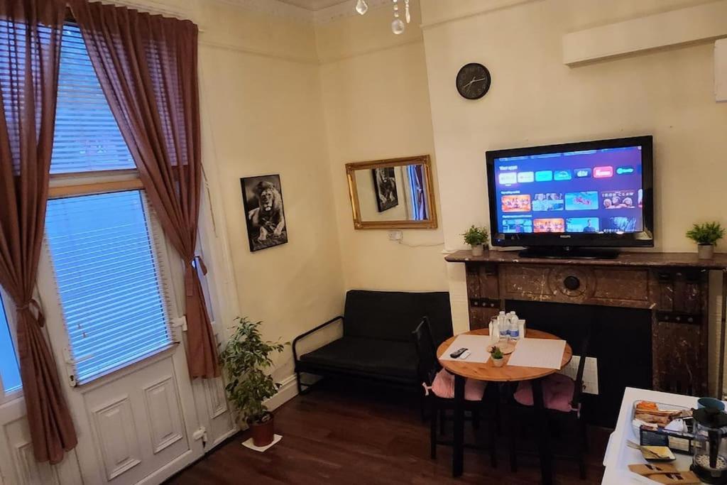 Spacious Victorian Flat