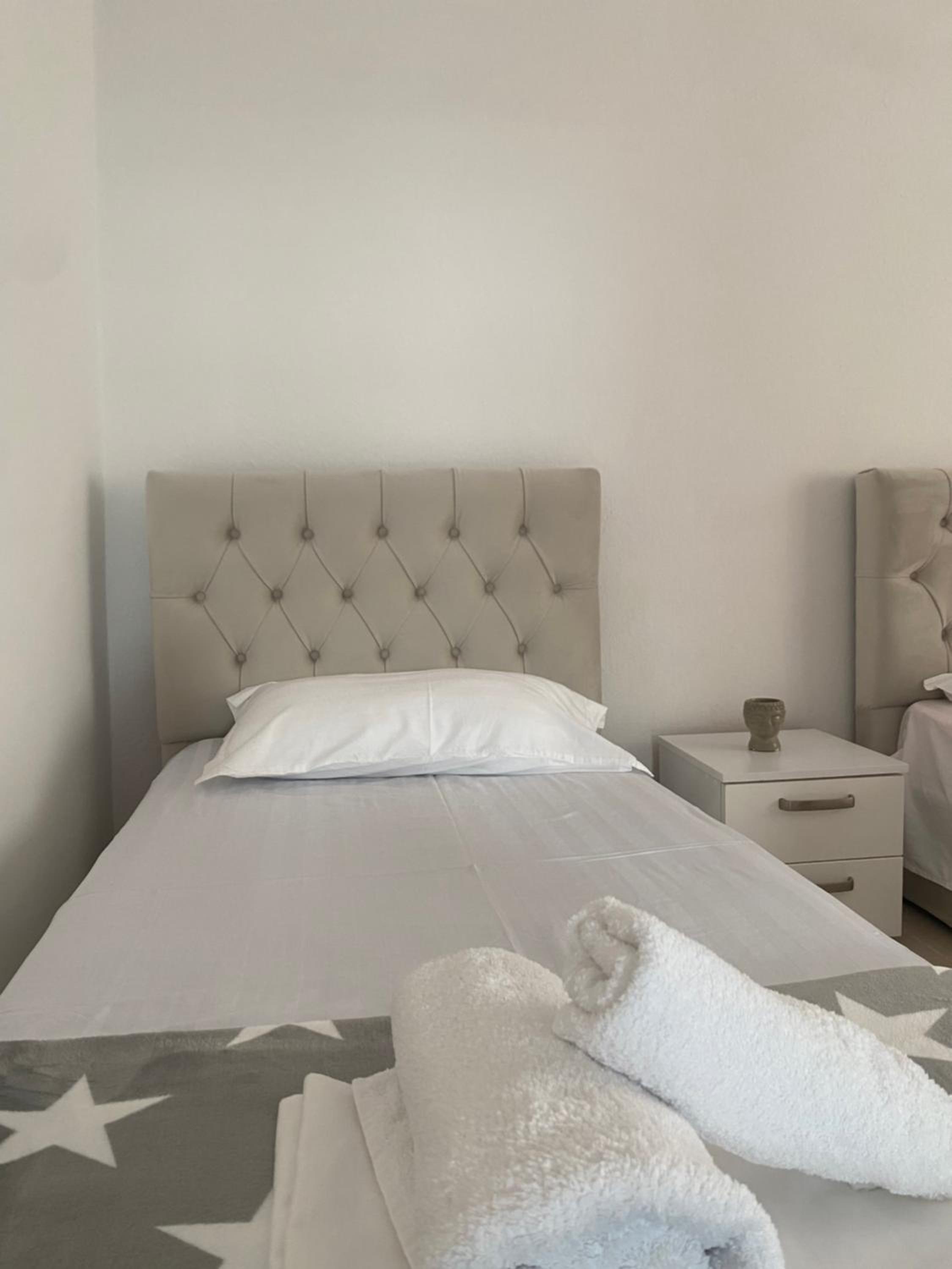 Quiet one bedroom apartament- Dajti view
